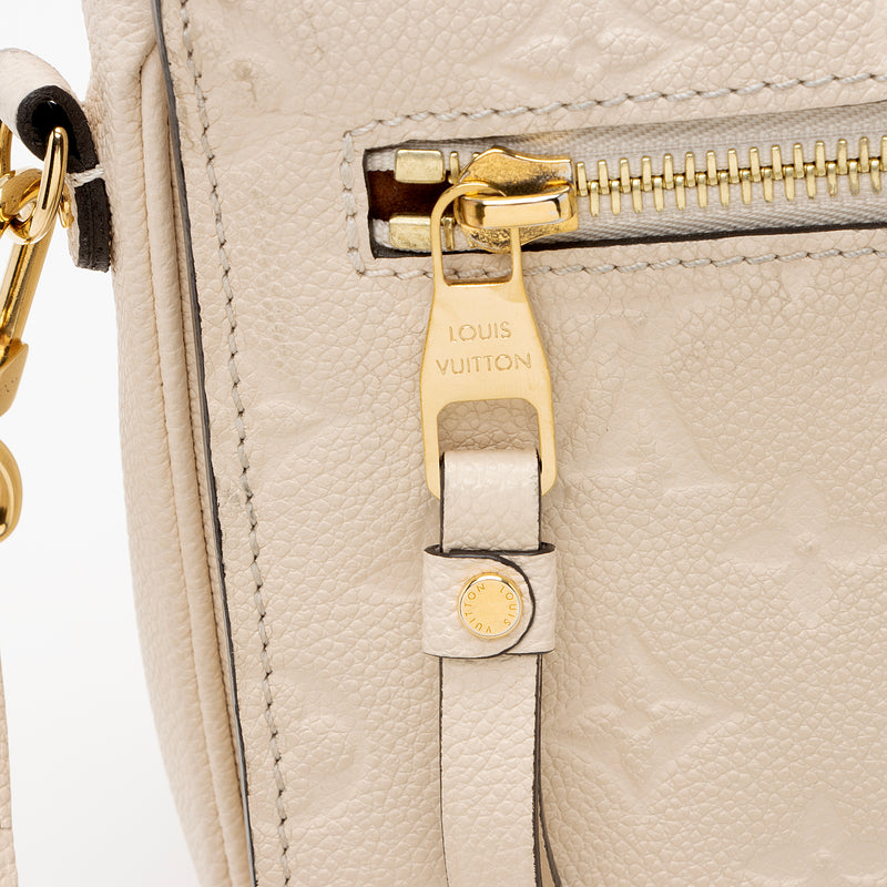Louis Vuitton Monogram Empreinte Pochette Metis Shoulder Bag (SHF-2315 –  LuxeDH