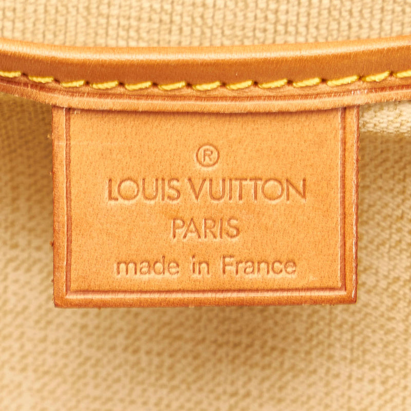 Louis Vuitton Monogram Excursion (SHG-0CGXsZ) – LuxeDH