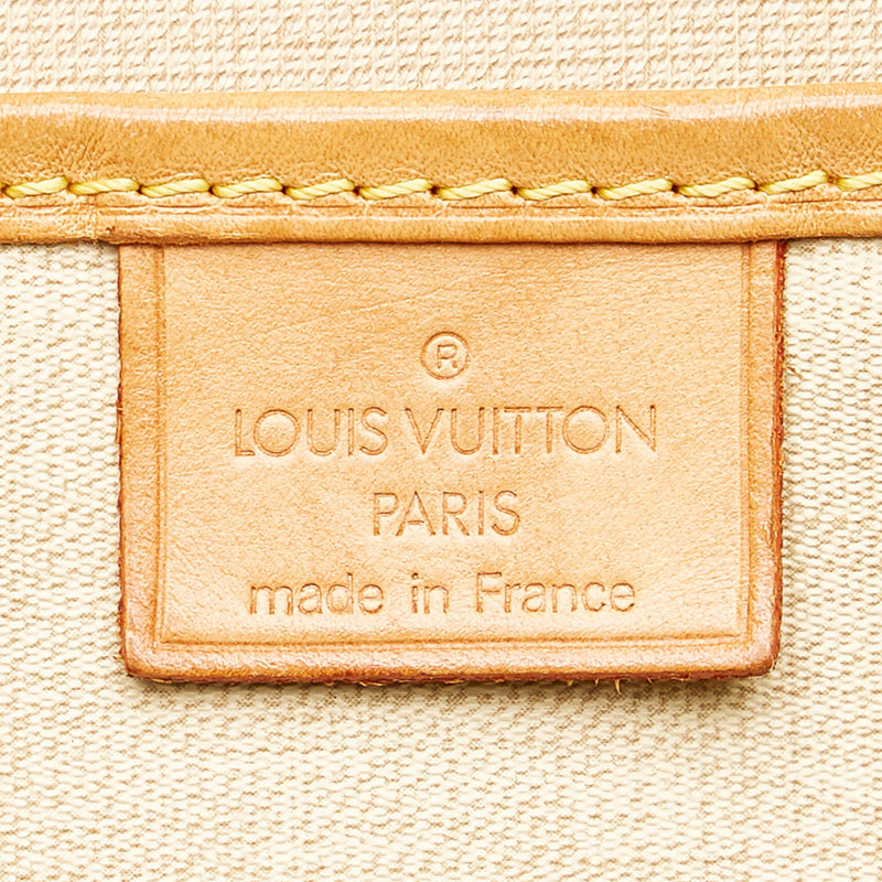 Louis Vuitton Monogram Excursion (SHG-30566)