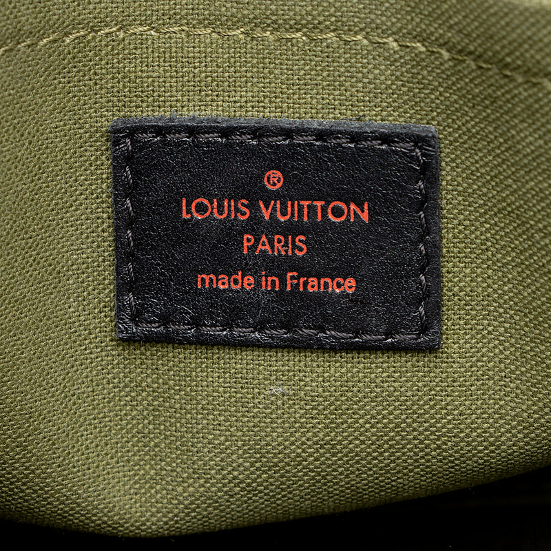 Louis Vuitton Monogram Infrarouge Dora Soft BB Satchel (SHF-19235) – LuxeDH