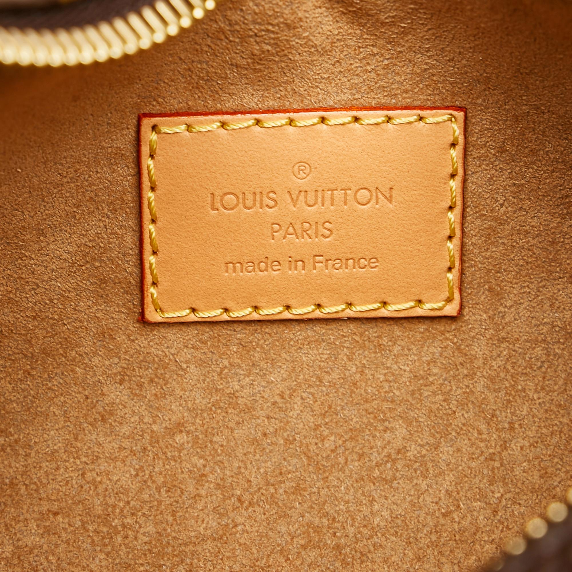 Louis Vuitton Monogram Loop (SHG-34981)