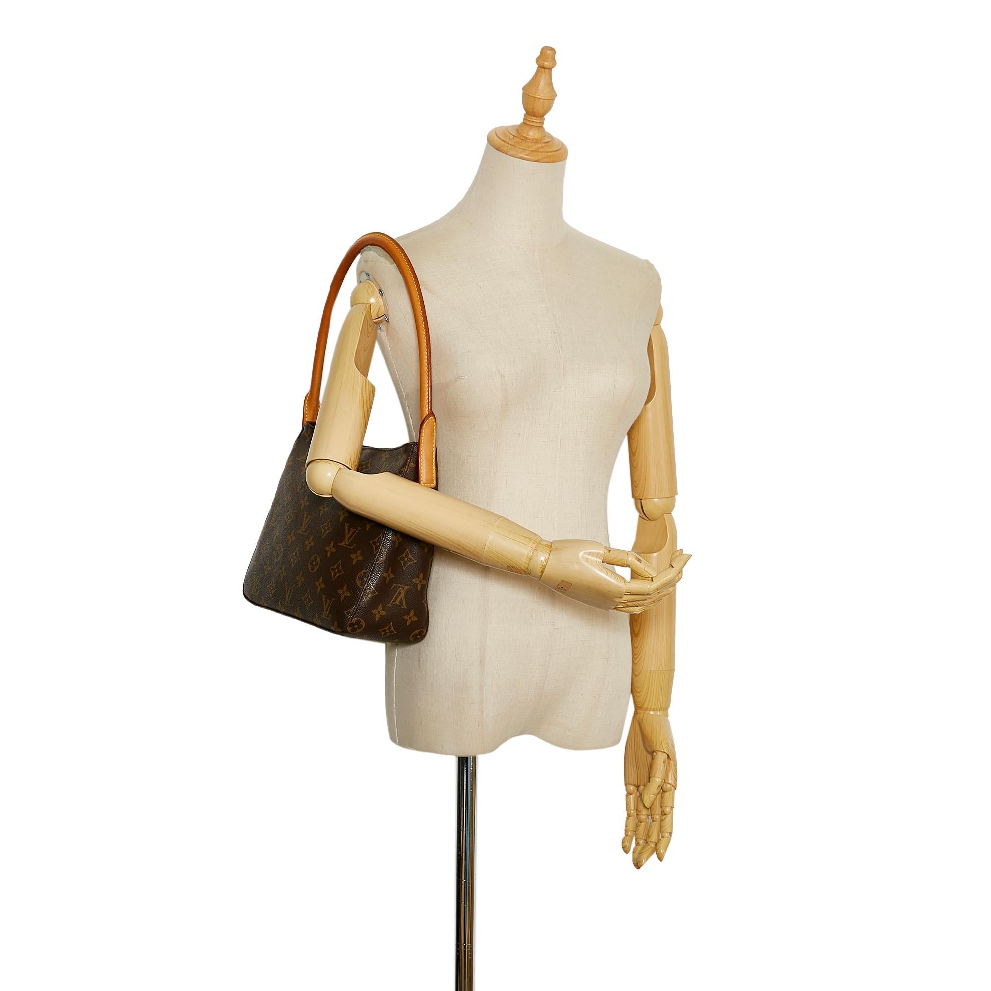 Louis Vuitton Monogram Looping MM (SHG-37256)