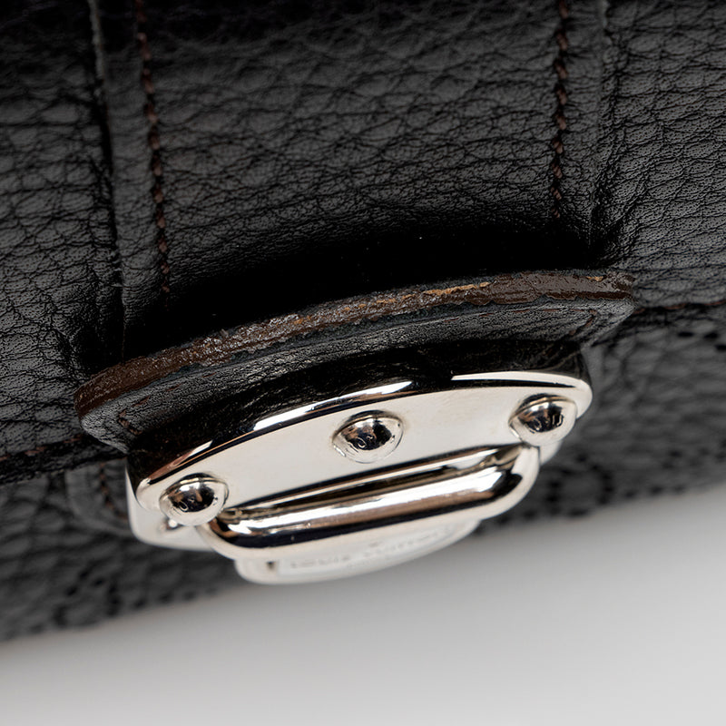 Louis Vuitton Monogram Mahina Leather Amelia Wallet (SHF-14630) – LuxeDH