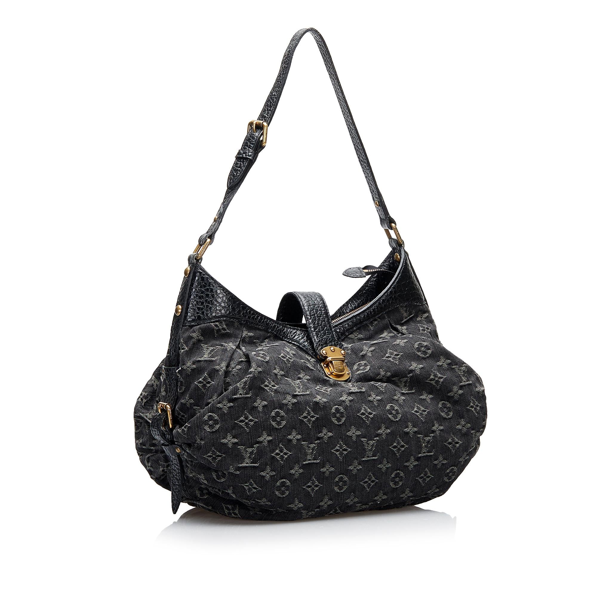 Louis Vuitton Monogram Mahina XS (SHG-Petr0E)