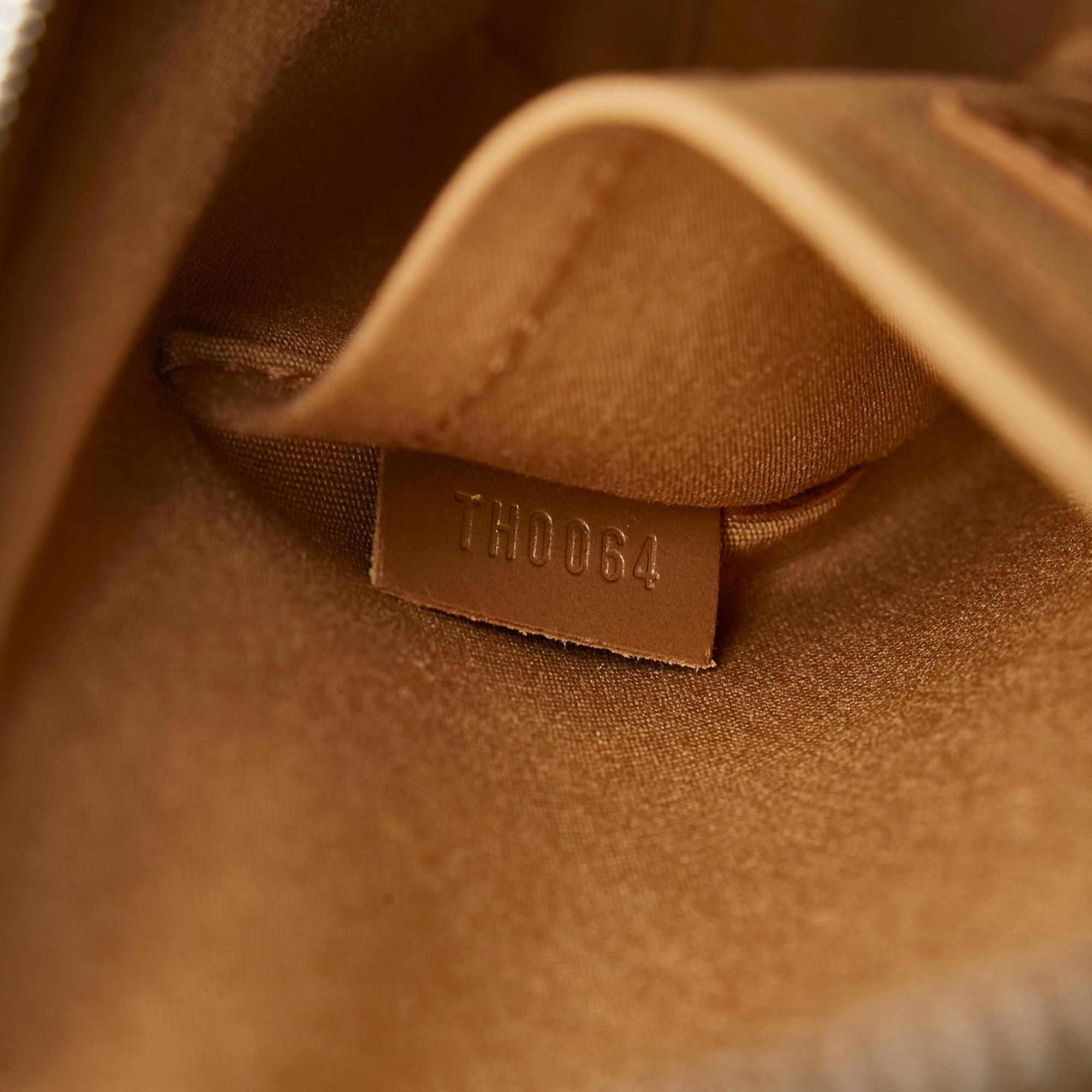 Louis Vuitton Monogram Mat Shelton (SHG-HZxi4v)