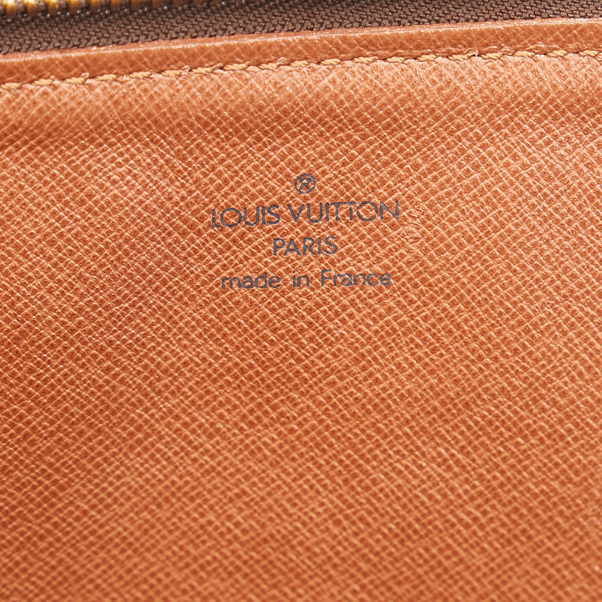 Louis Vuitton Monogram Poche Documents Portfolio (SHG-aJeauv)