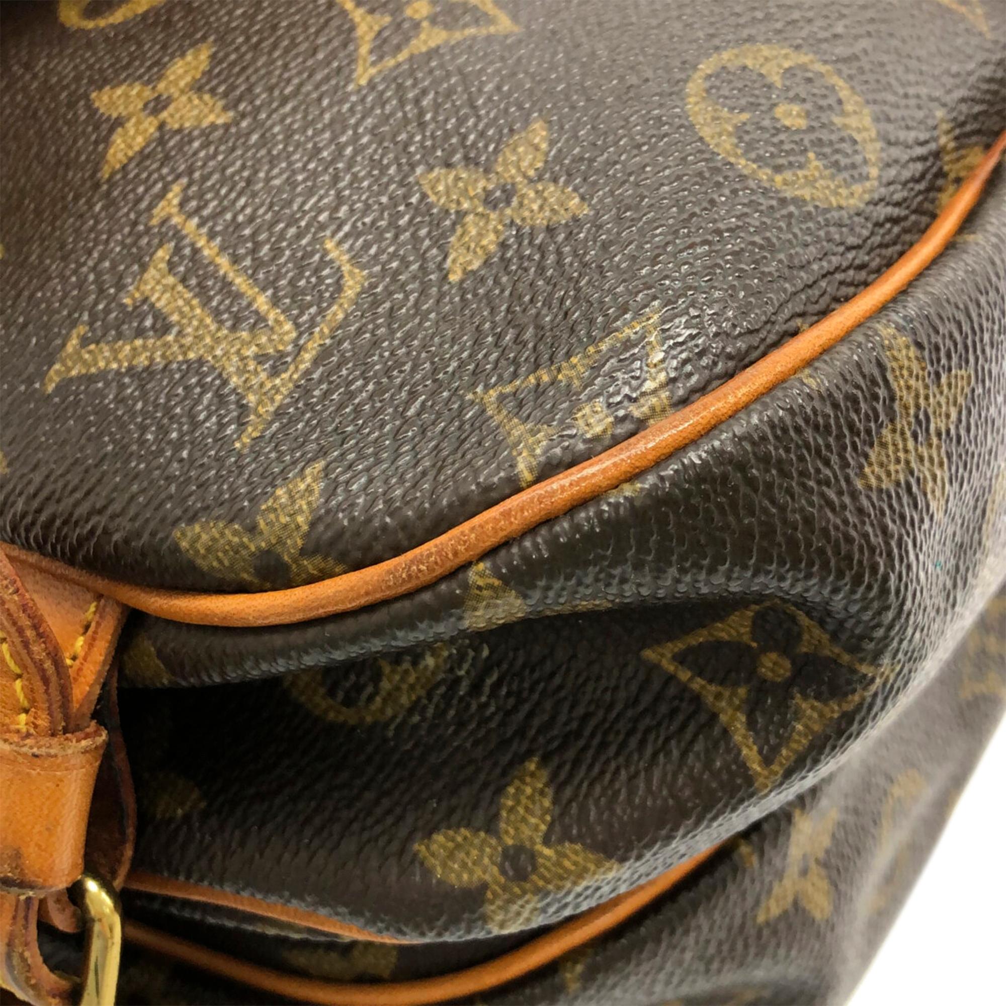 Louis Vuitton Monogram Saumur 30 (SHG-MDOti7)