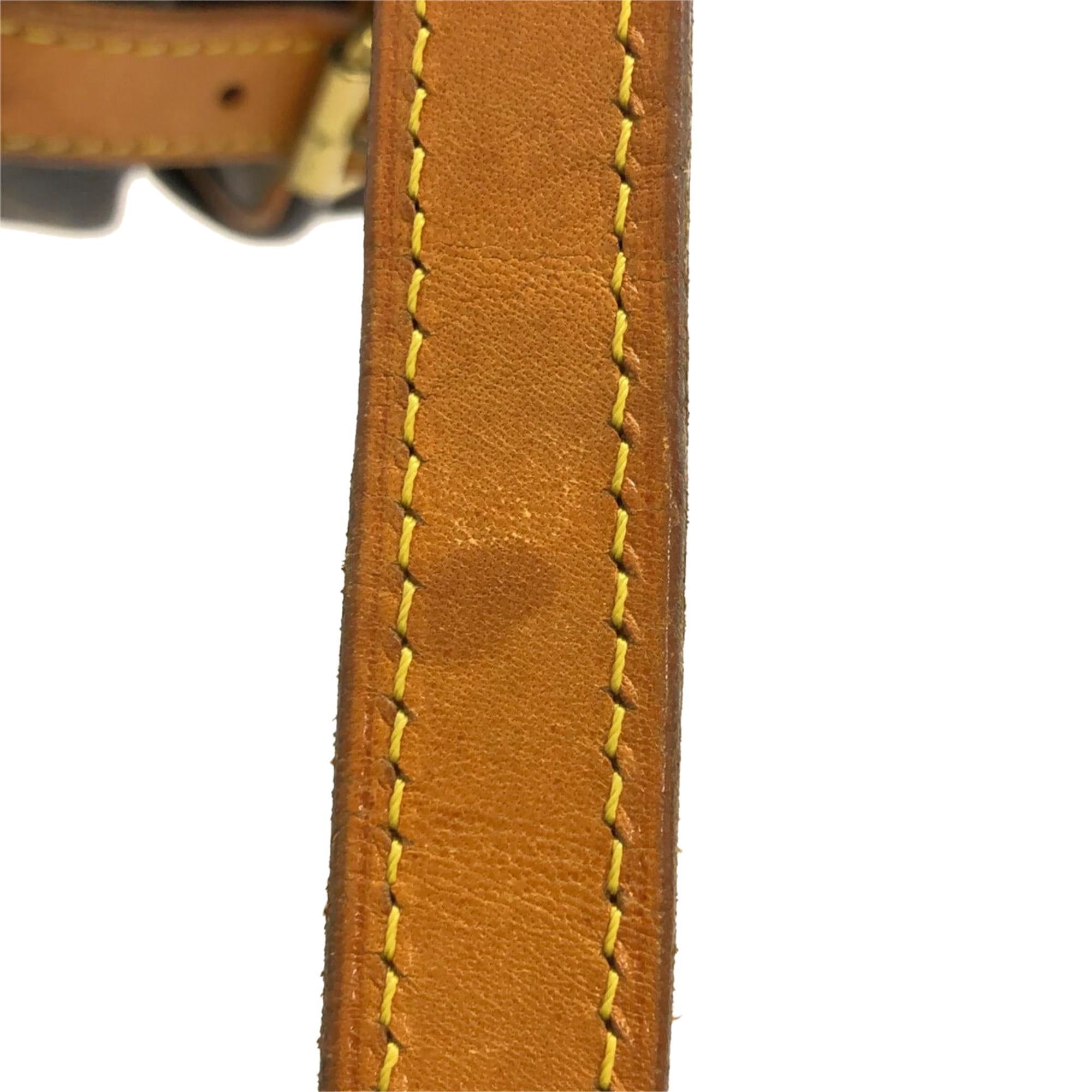 Louis Vuitton Monogram Saumur 30 (SHG-MDOti7)