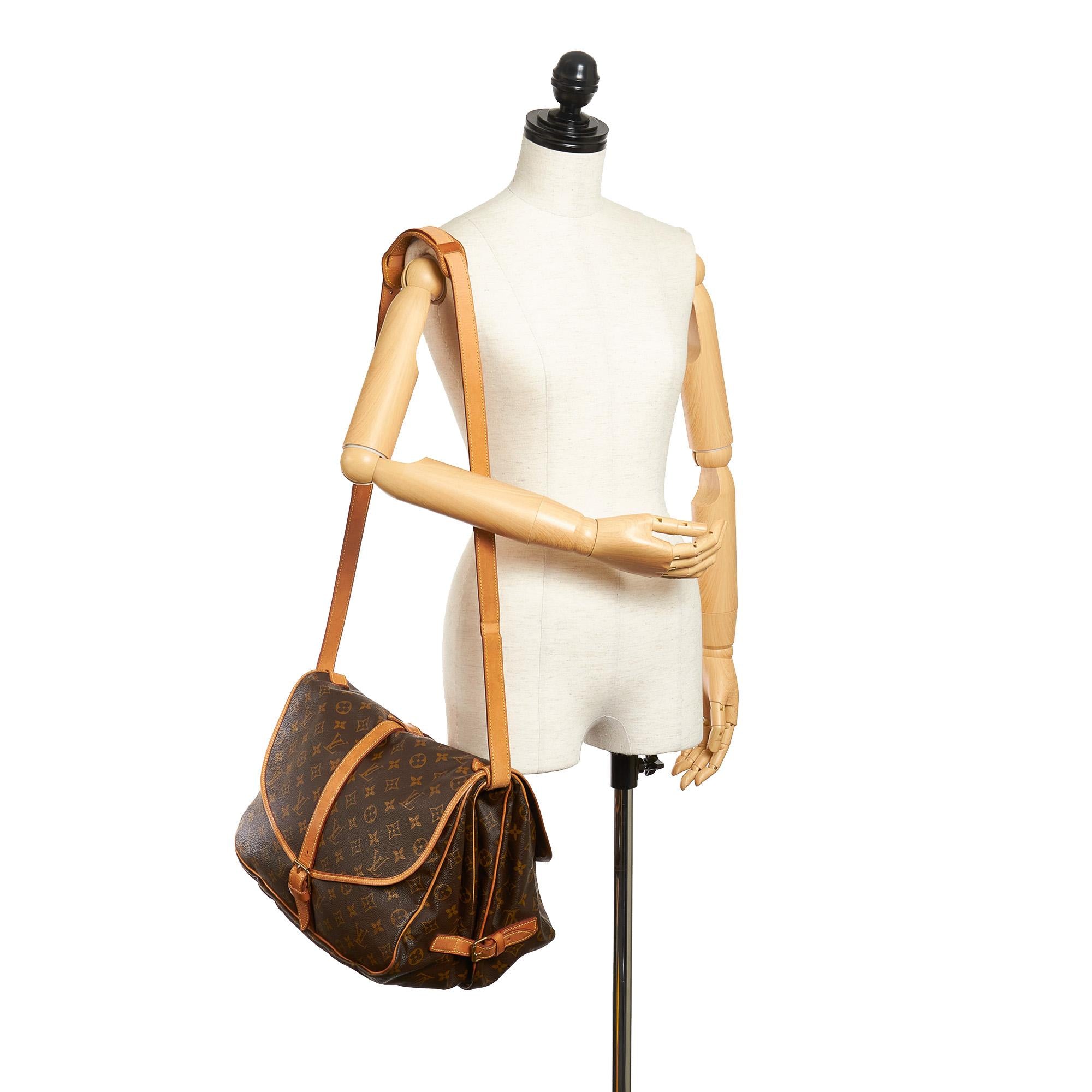 Louis Vuitton Monogram Saumur 35 (SHG-32028)