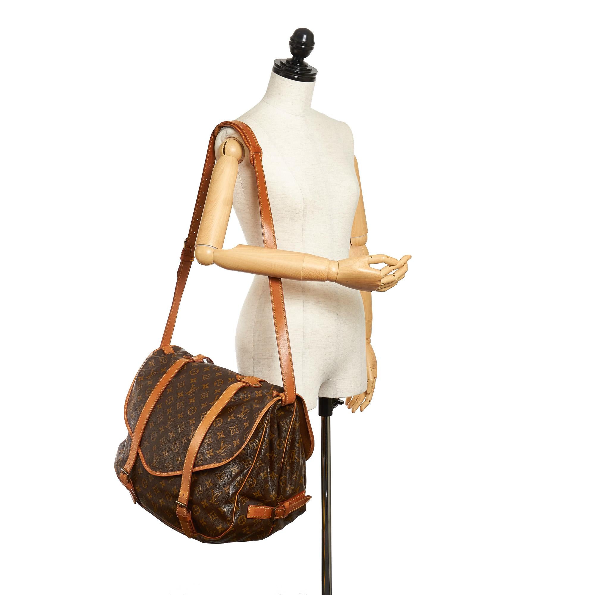 Louis Vuitton Monogram Saumur 43 (SHG-32292)