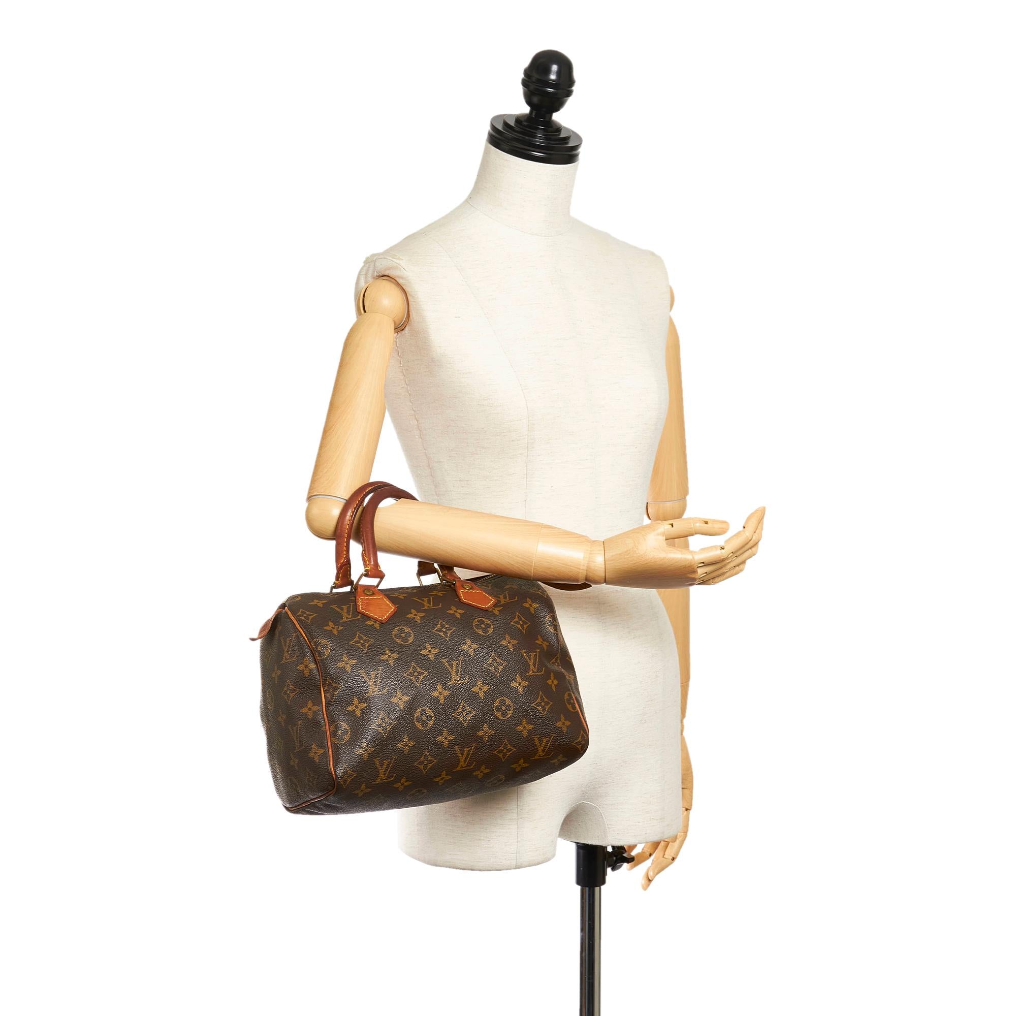 Louis Vuitton Monogram Speedy 25 (SHG-34702)