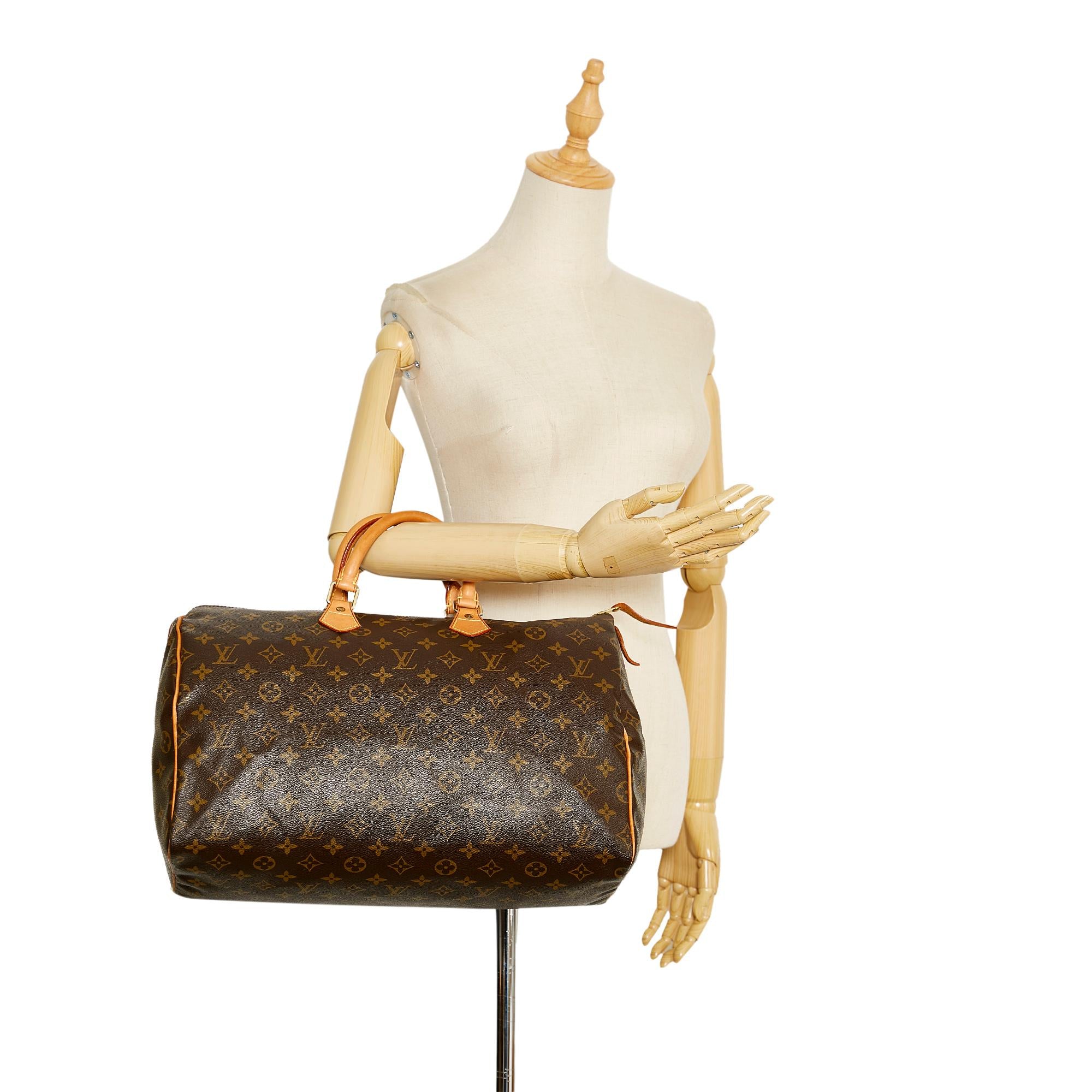 Louis Vuitton Monogram Speedy 40 (SHG-36246)