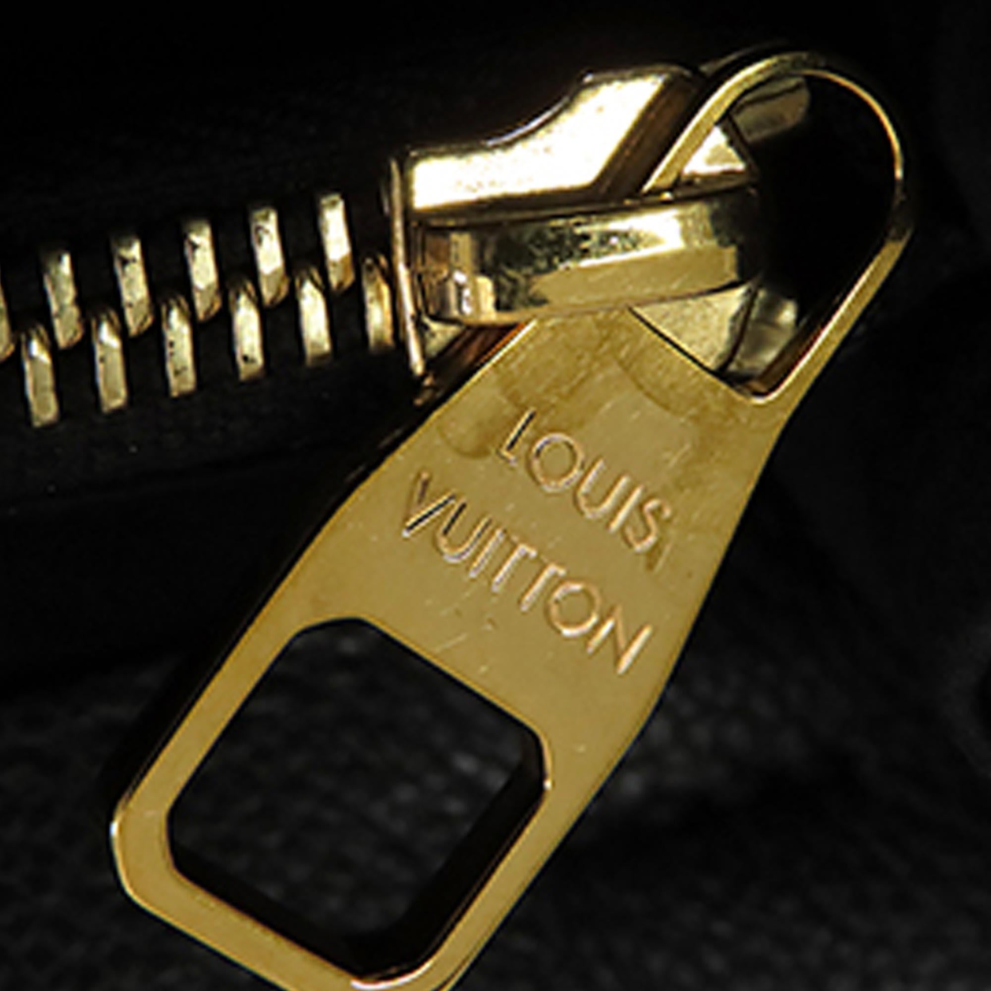 Louis Vuitton Monogram Venus (SHG-37926)