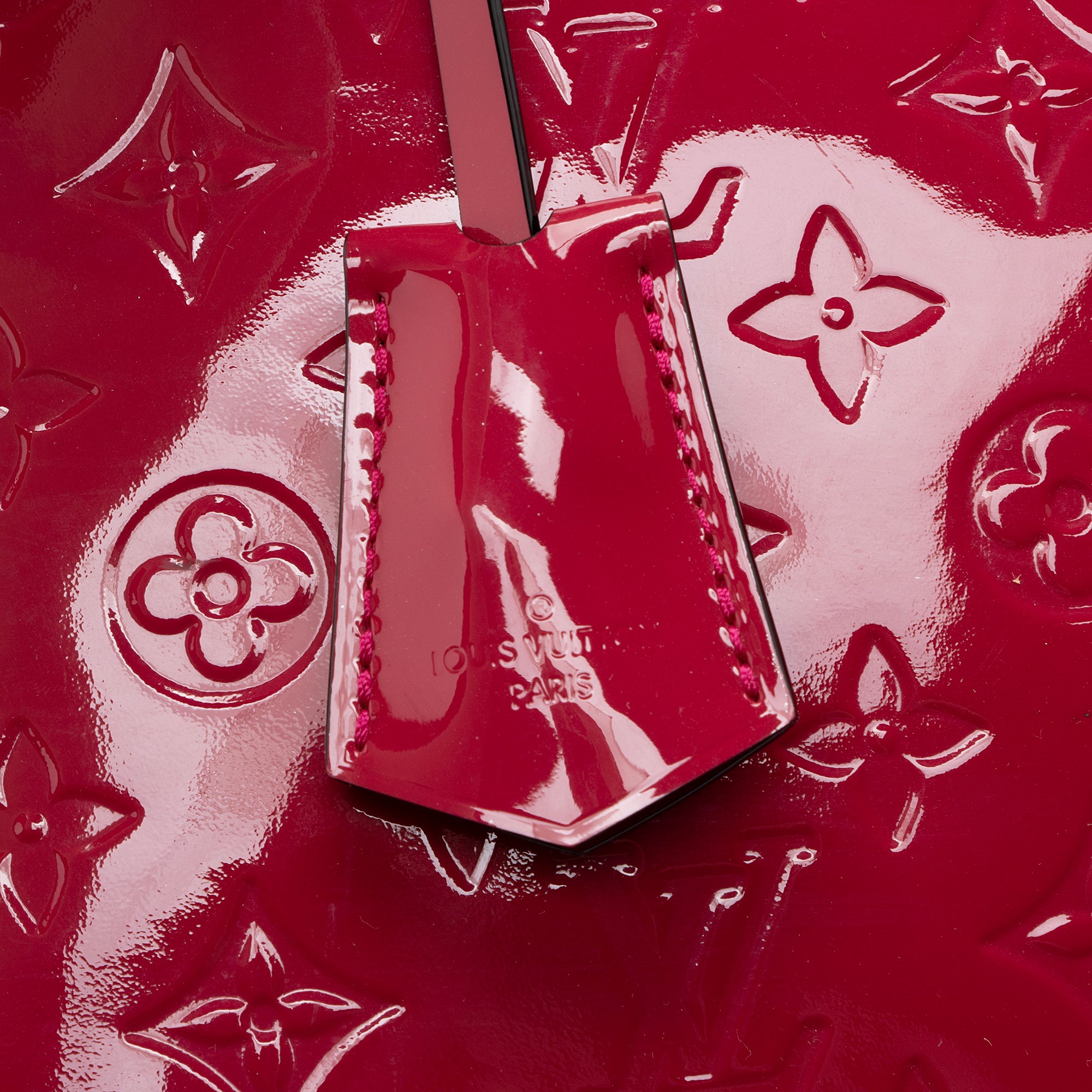 Louis Vuitton Monogram Vernis Alma MM Satchel (SHF-22630)