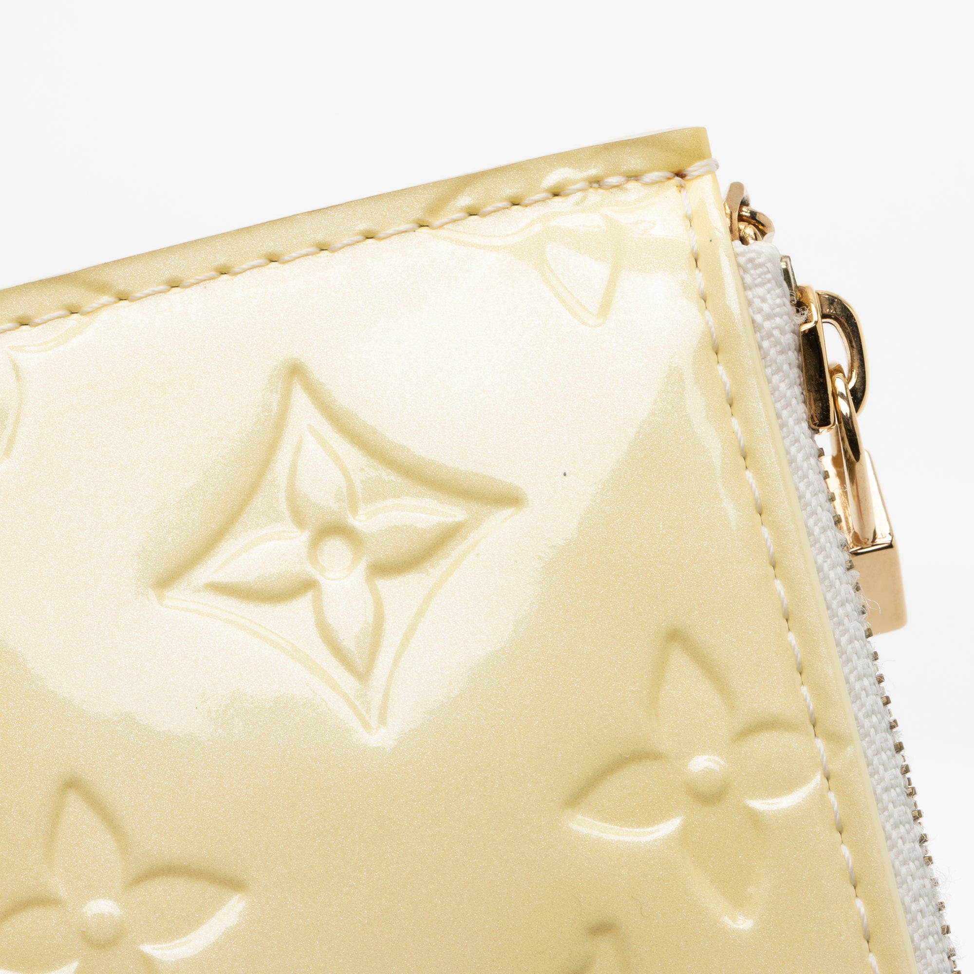 Louis Vuitton Monogram Vernis Key Pouch (SHF-Jtn1W1)