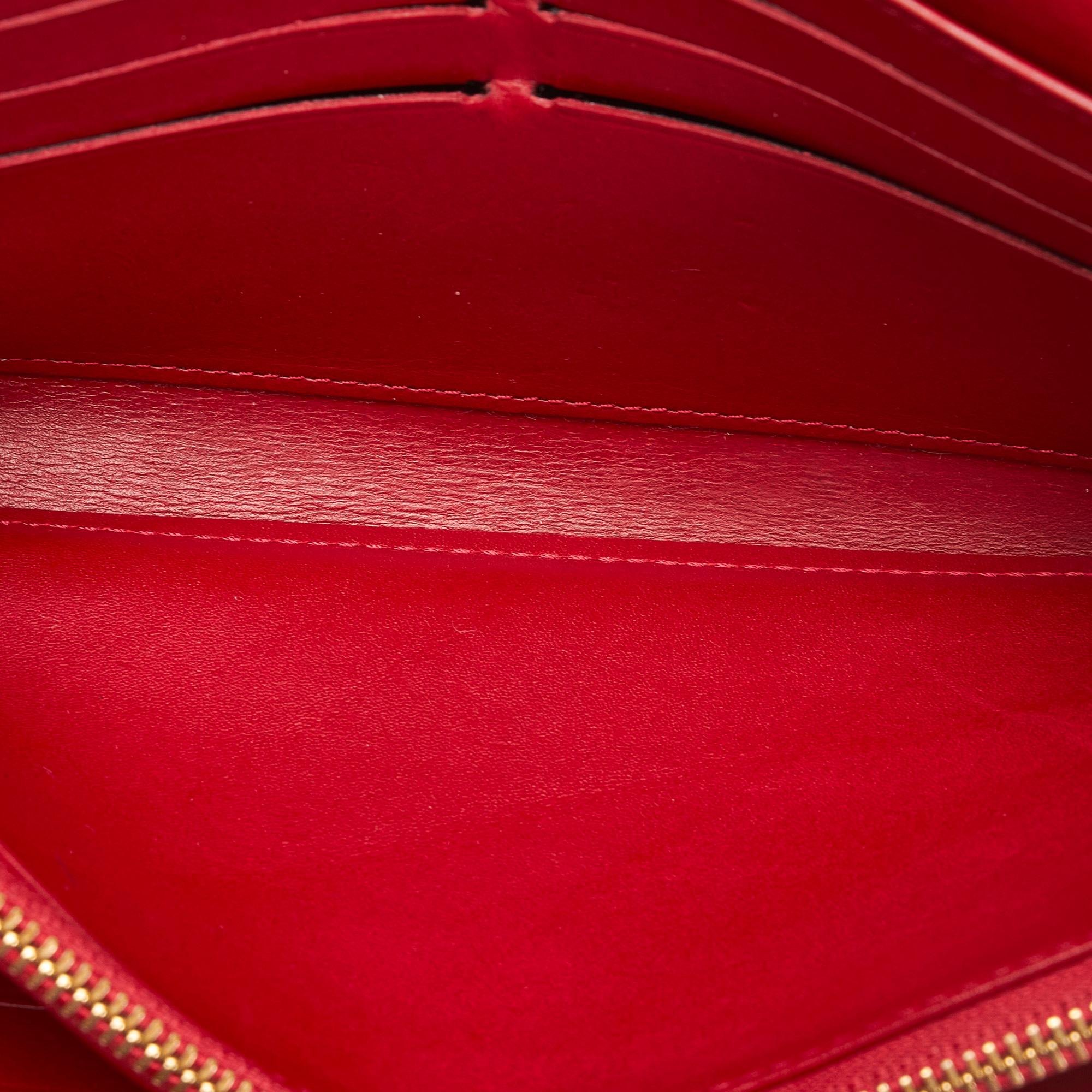 Louis Vuitton Monogram Vernis Sarah Chain Wallet (SHG-lZG0q8)