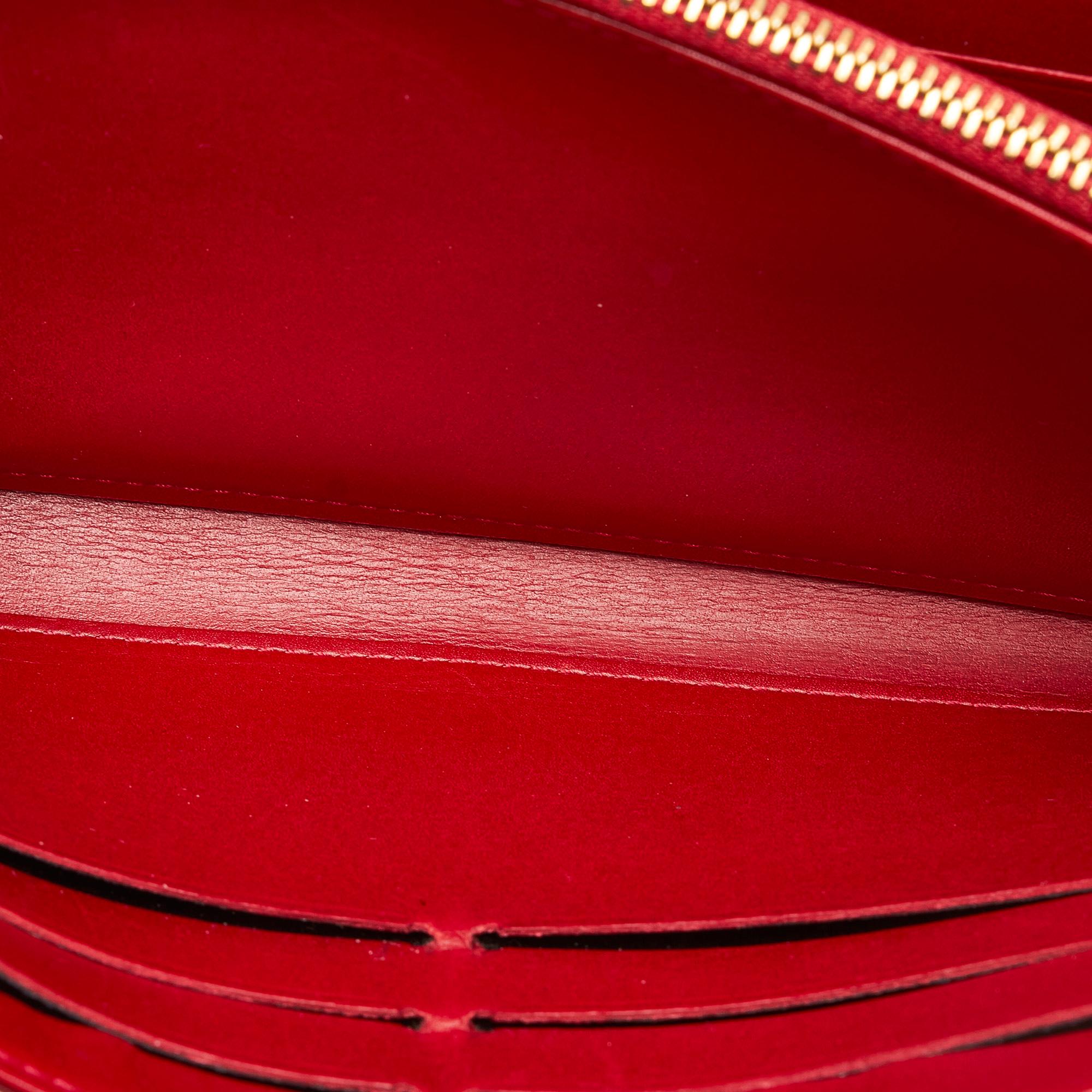 Louis Vuitton Monogram Vernis Sarah Chain Wallet (SHG-lZG0q8)