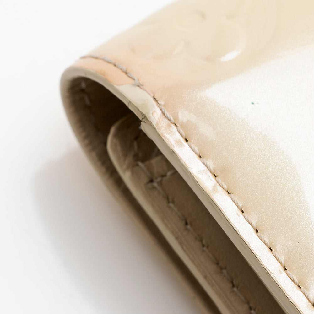 Louis Vuitton Monogram Vernis Sarah Wallet (SHF-20427)