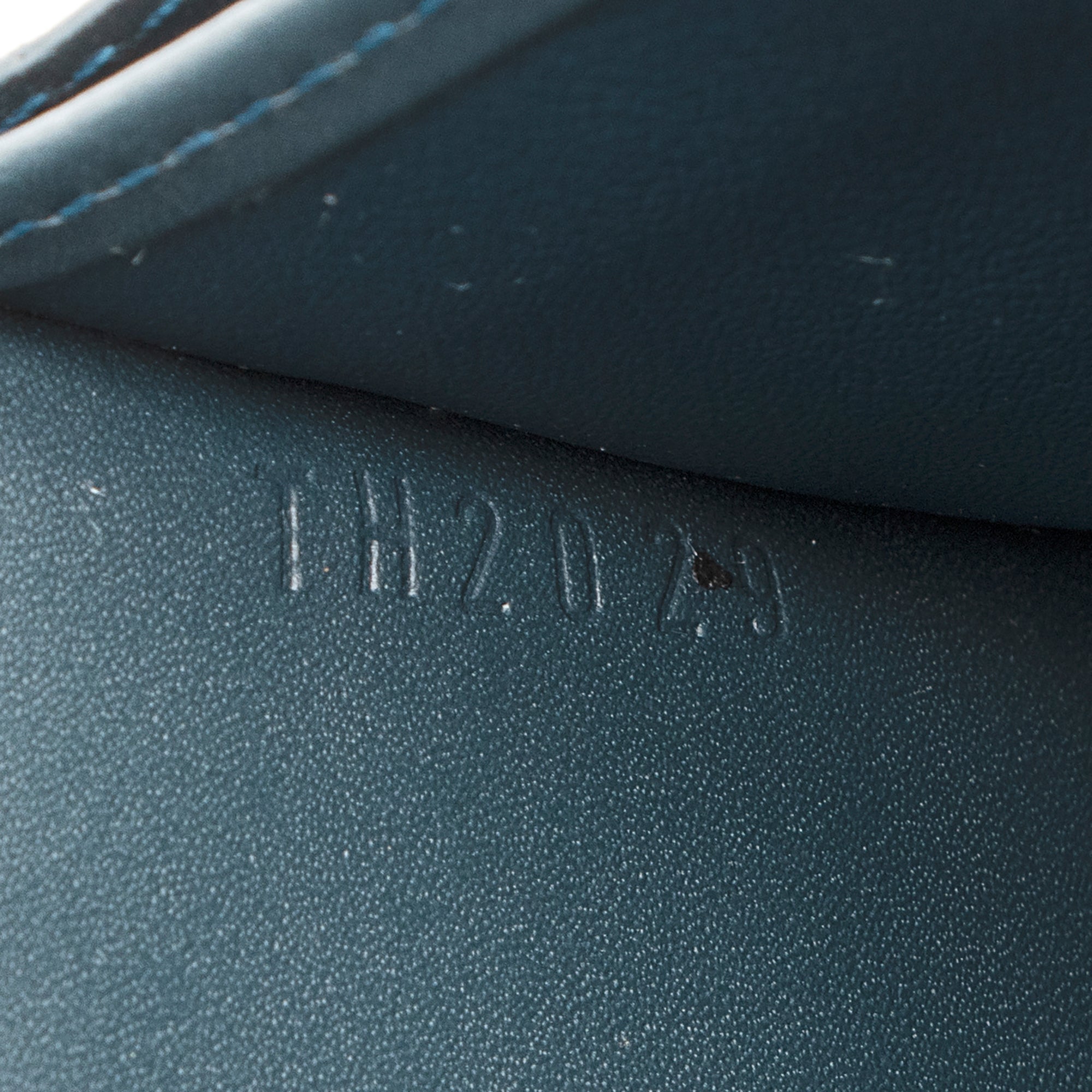 Louis Vuitton Monogram Vernis Sarah Wallet (SHF-22290)