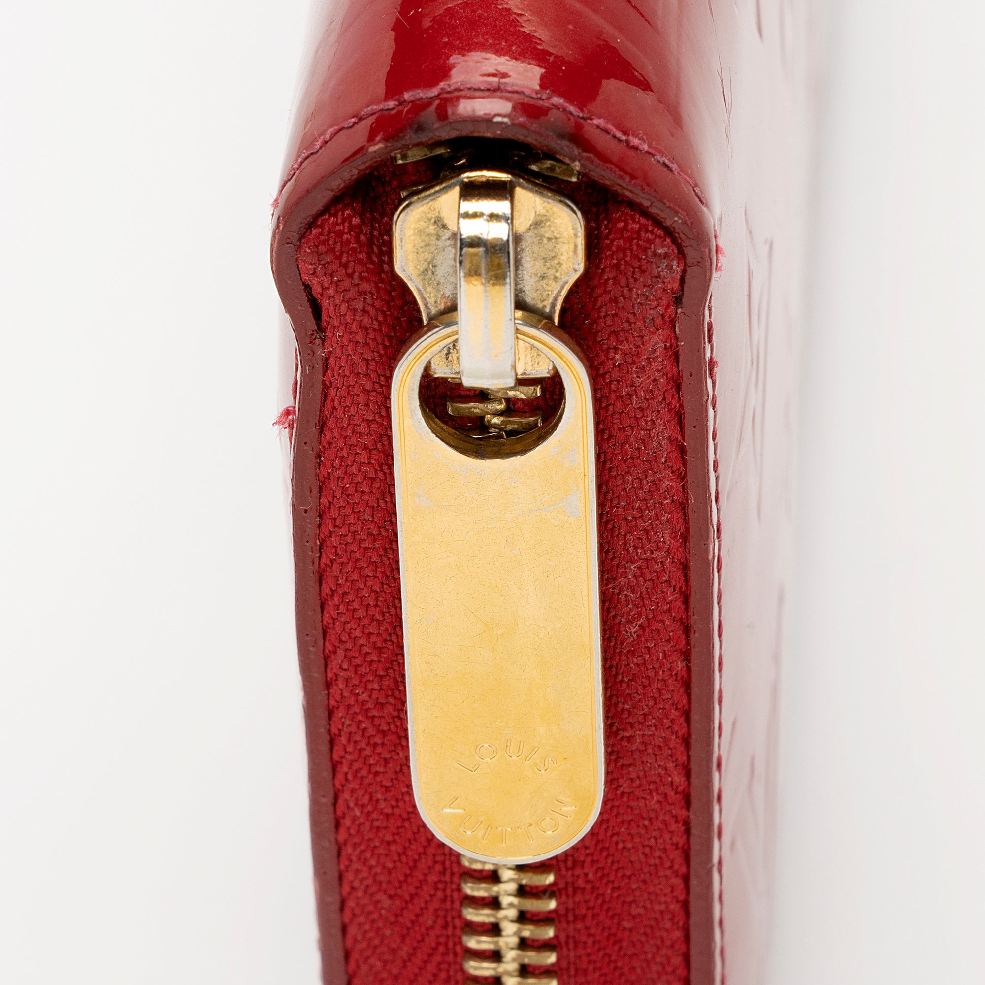 Louis Vuitton Monogram Vernis Zippy Wallet (SHF-22209)