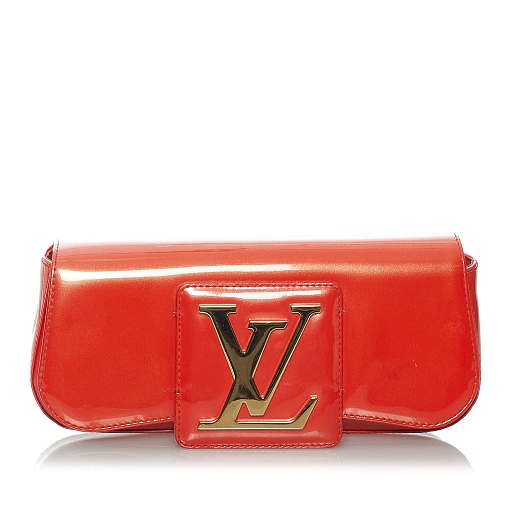 Louis Vuitton Sobe Patent Leather Clutch Bag (SHG-29972)