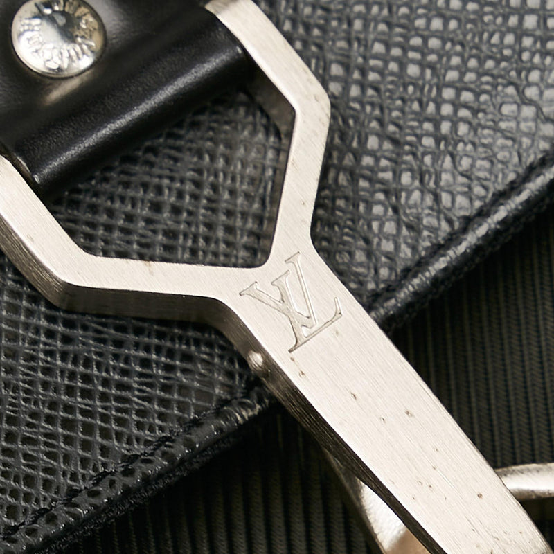 Louis Vuitton Taiga Steel Belt, Does Louis Vuitton Have Black Friday Sale