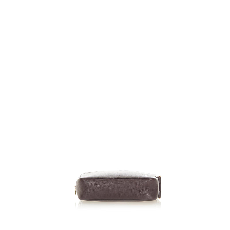 Louis Vuitton Taiga Kaluga Clutch Bag (SHG-31673)