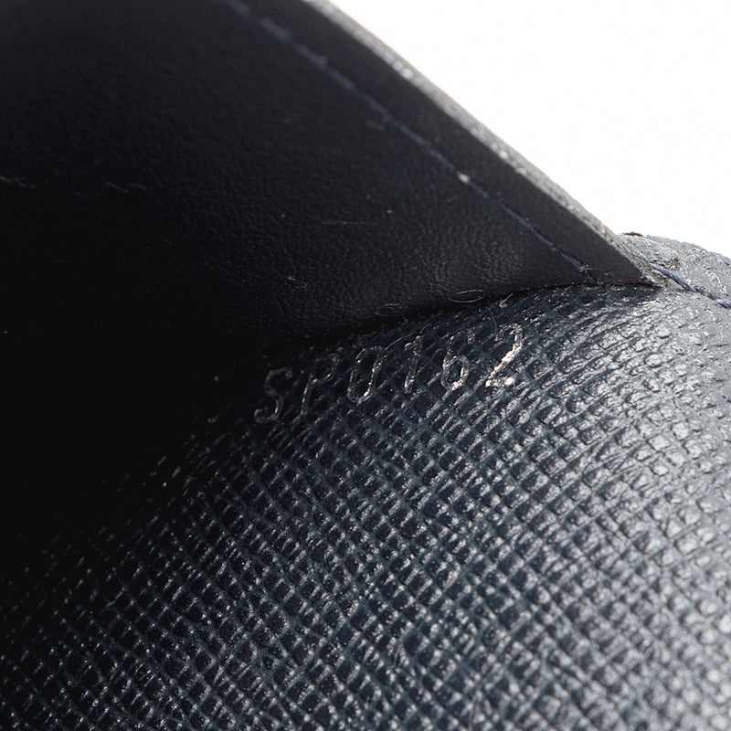 Louis Vuitton Taiga Leather Brazza Wallet (SHF-15861)