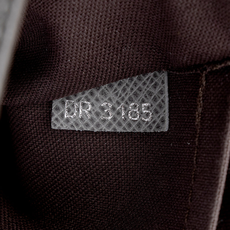 Louis Vuitton Taiga Leather Grigori Messenger Bag (SHF-16544)