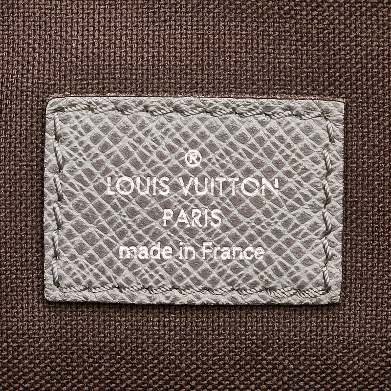 Louis Vuitton Taiga Sasha (SHG-27511)