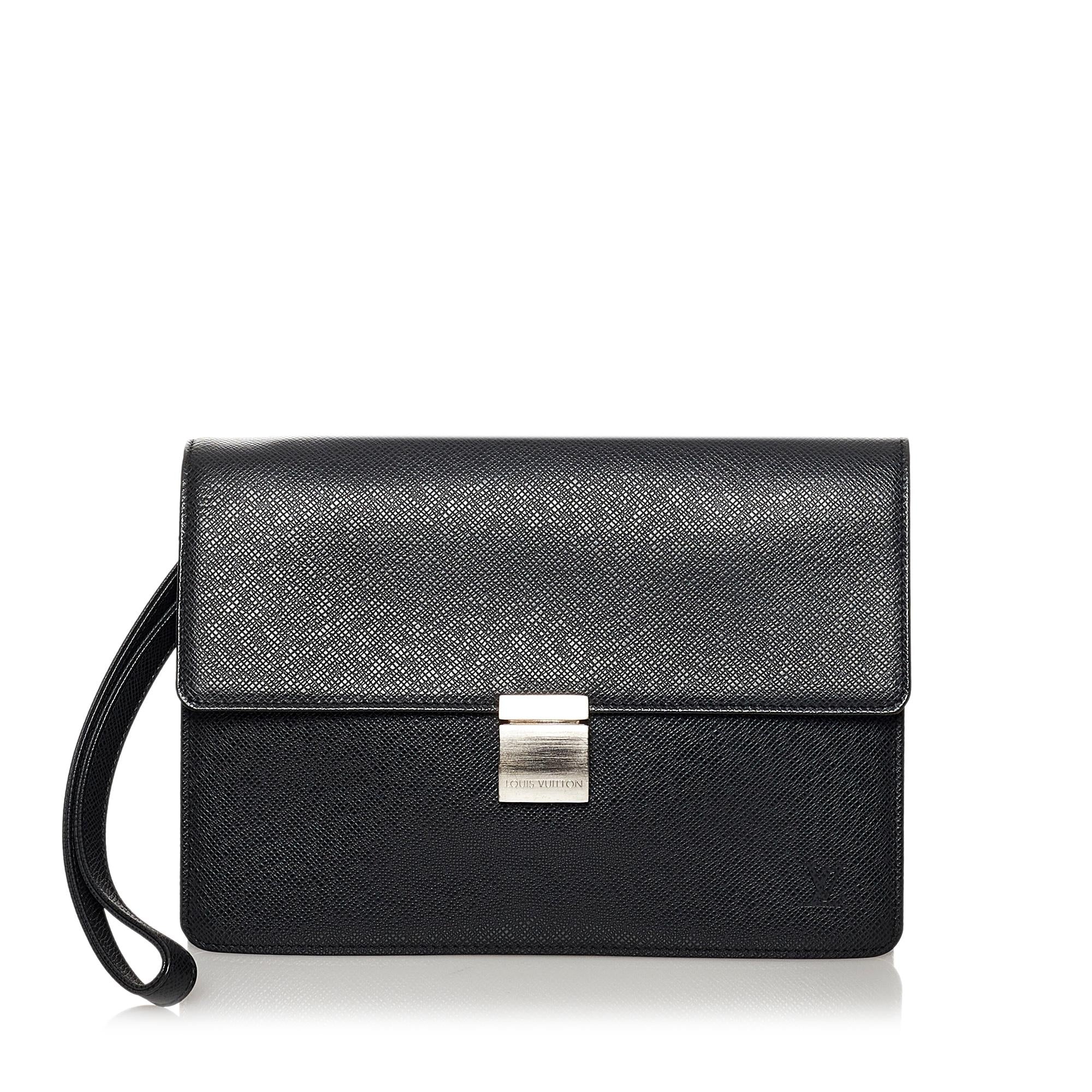 Louis Vuitton Taiga Selenga (SHG-32527)
