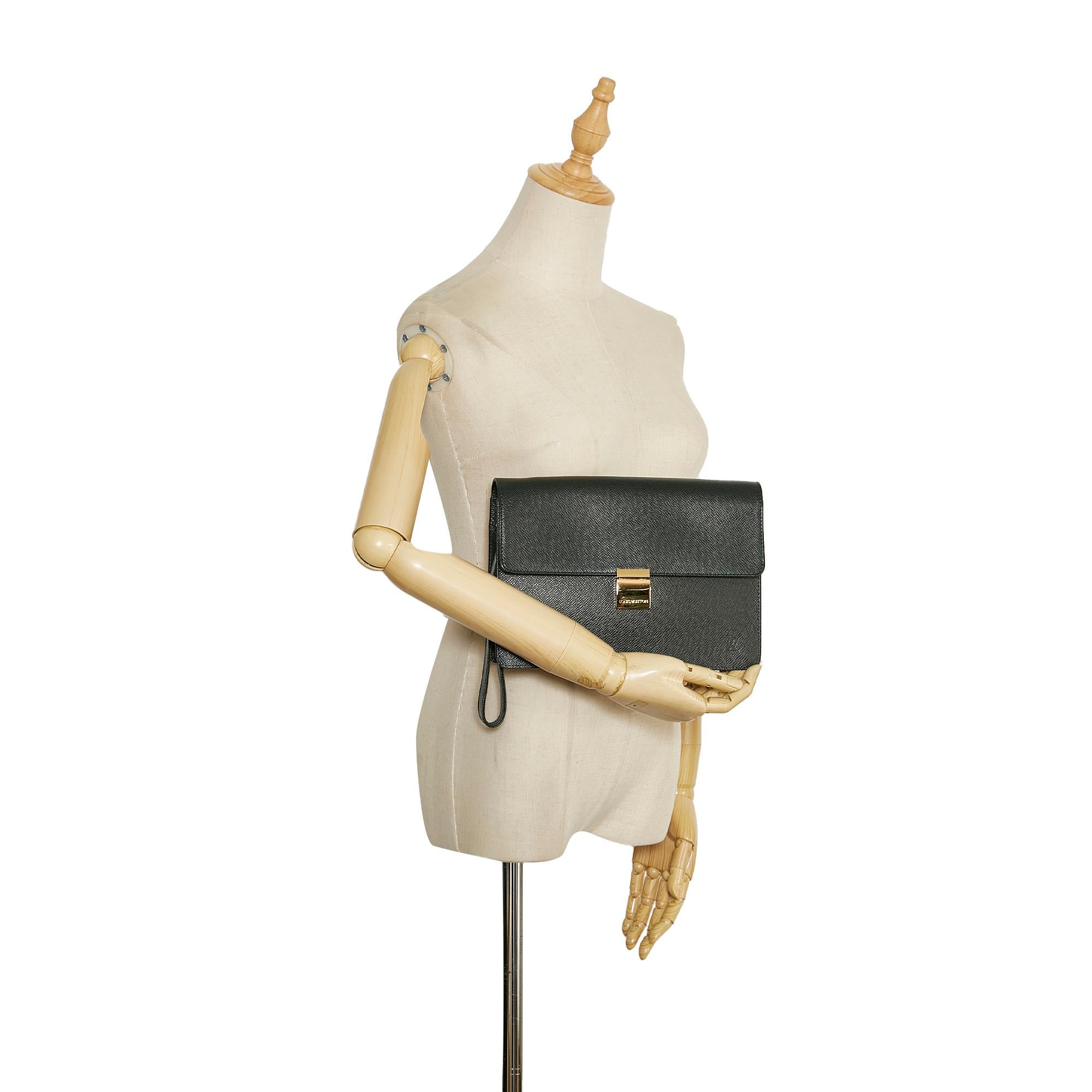 Louis Vuitton Taiga Selenge (SHG-XwKa9Q)