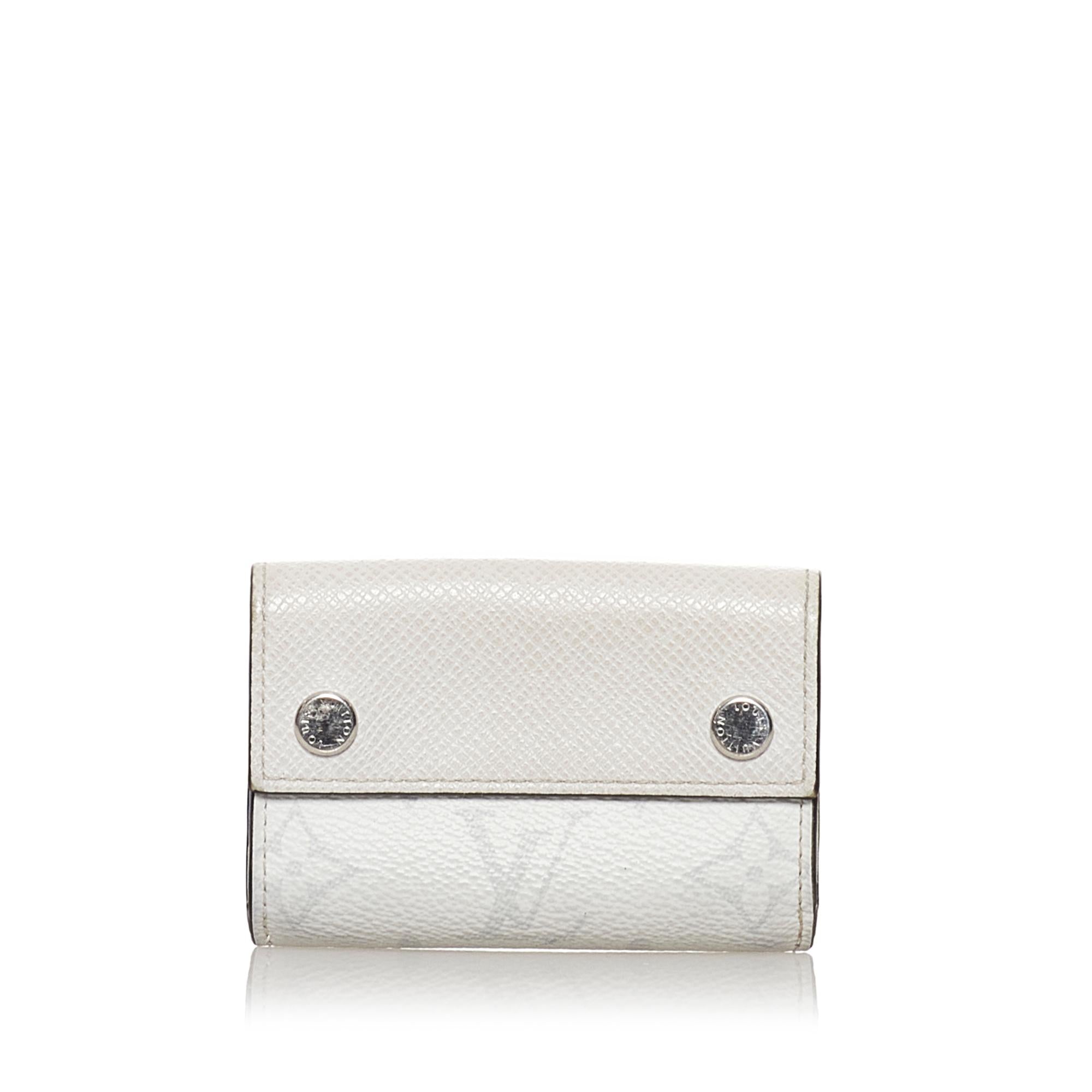 Louis Vuitton Taigarama Portefeuille Compact Wallet (SHG-32331)