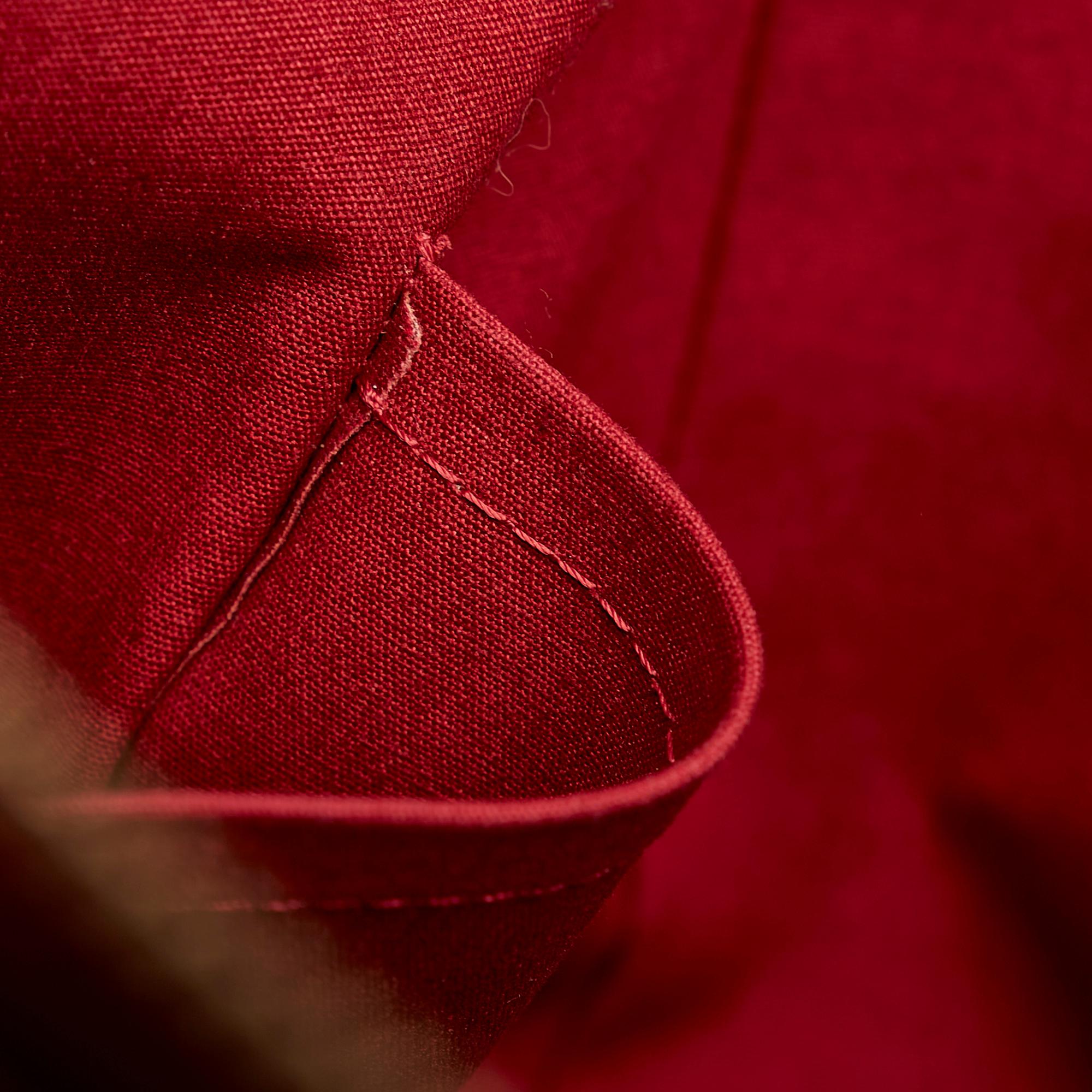 Louis Vuitton Vernis Bellevue PM (SHG-29260)