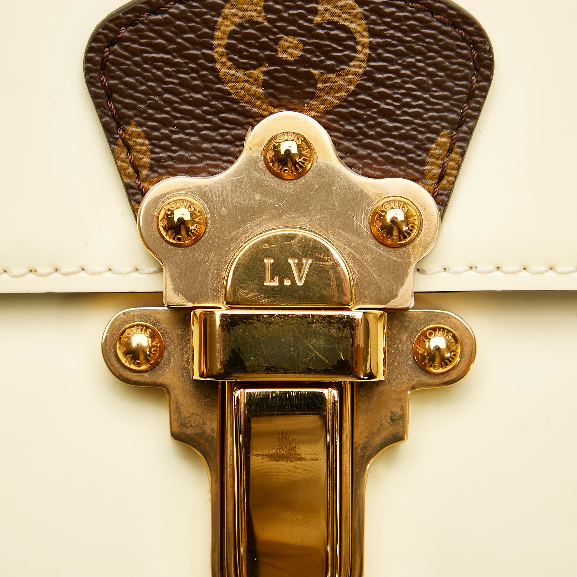 Louis Vuitton Vernis Cherrywood PM (SHG-35529)