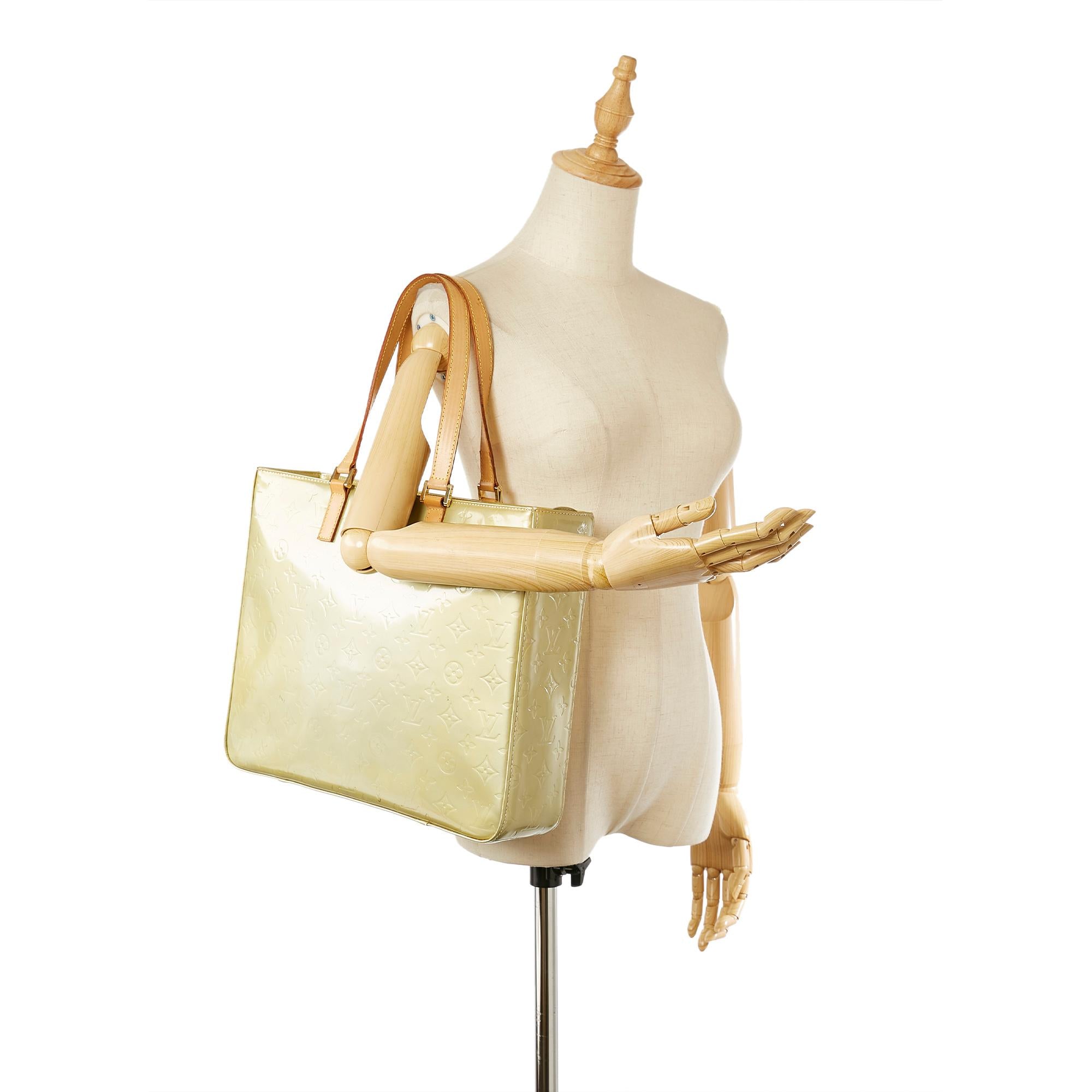 Louis Vuitton Vernis Columbus (SHG-22087)