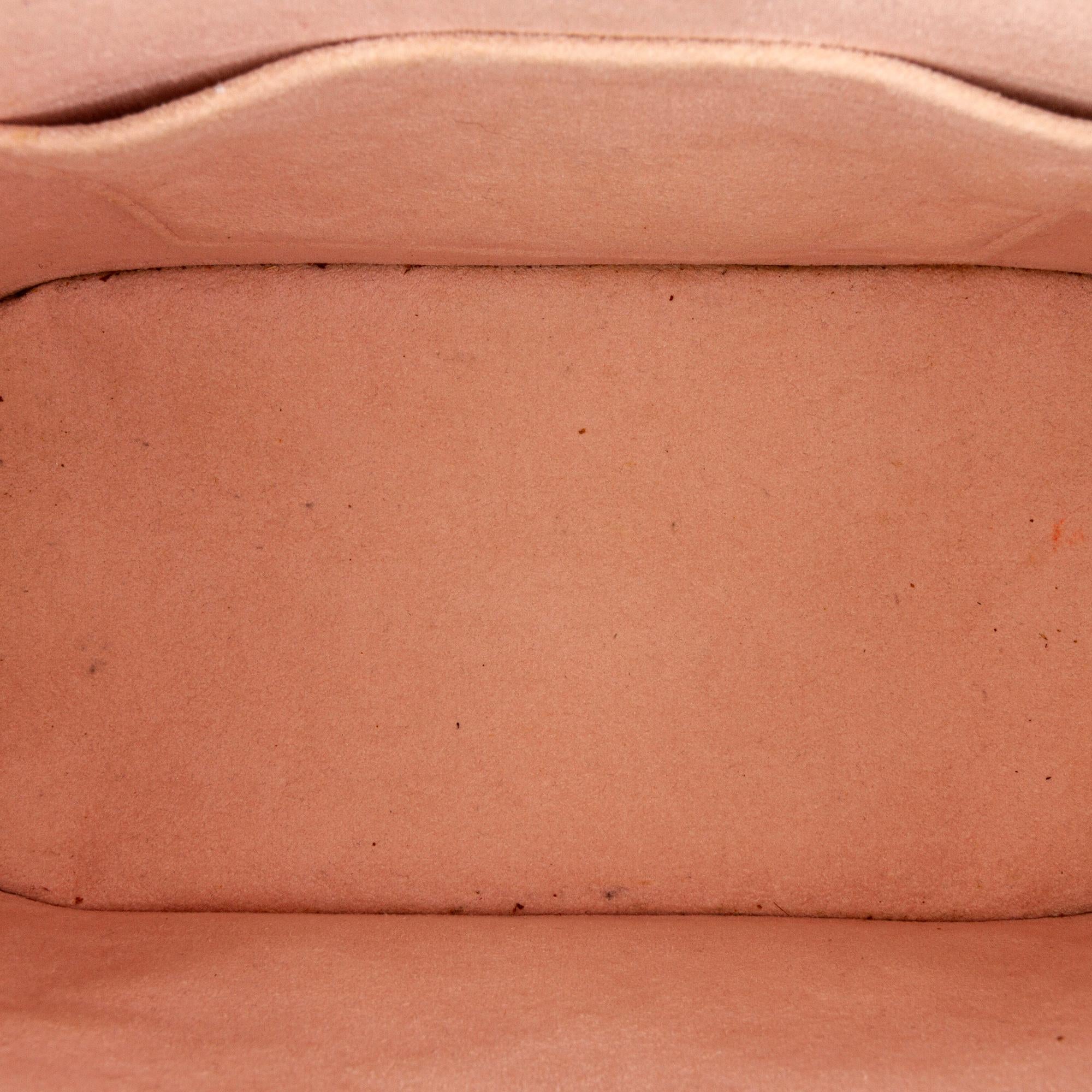 Louis Vuitton Vernis Flower Alma BB (SHG-32578)