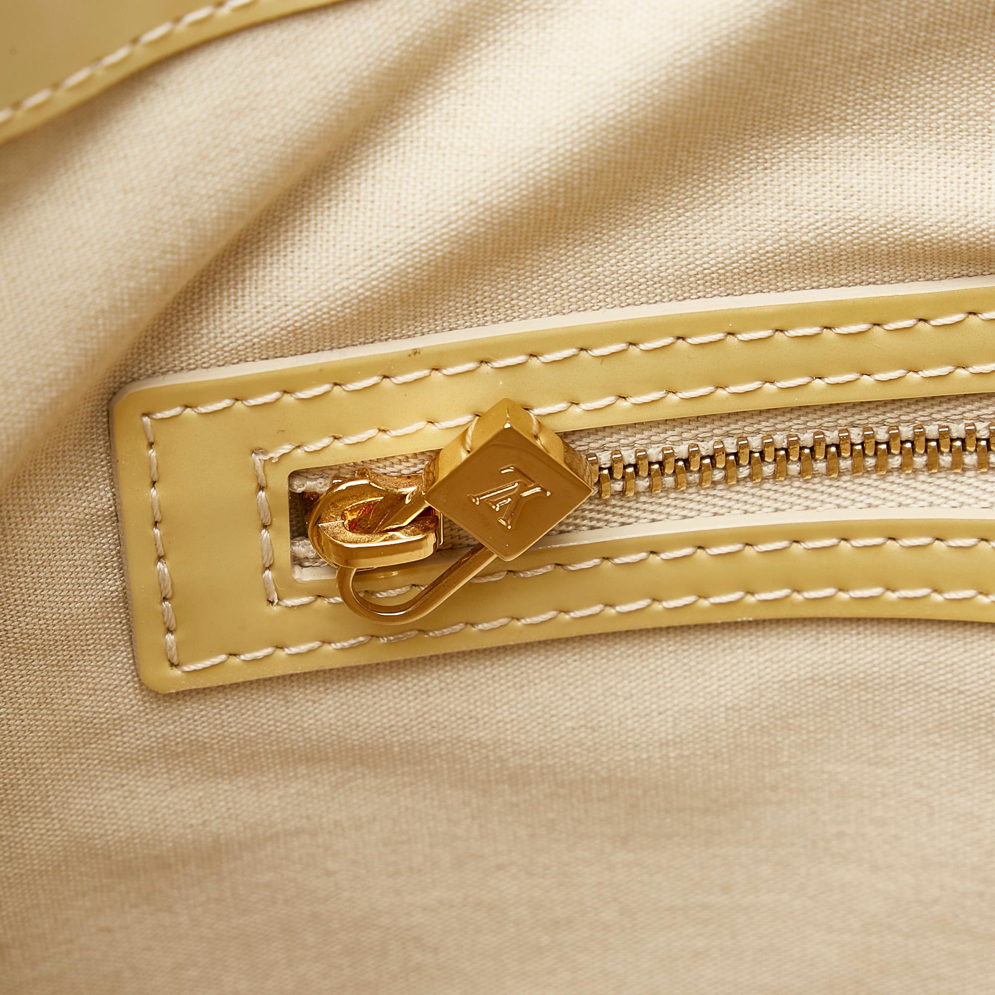 Louis Vuitton Vernis Wilshire GM (SHG-29985)