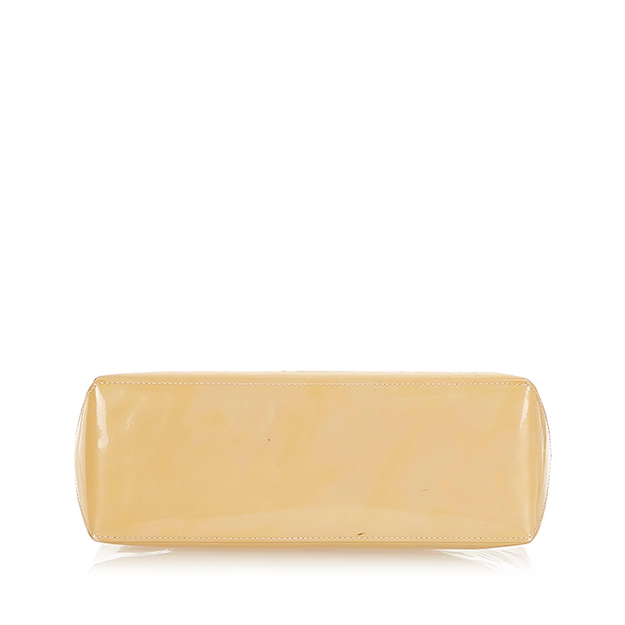 Louis Vuitton Vernis Wilshire PM (SHG-19663)