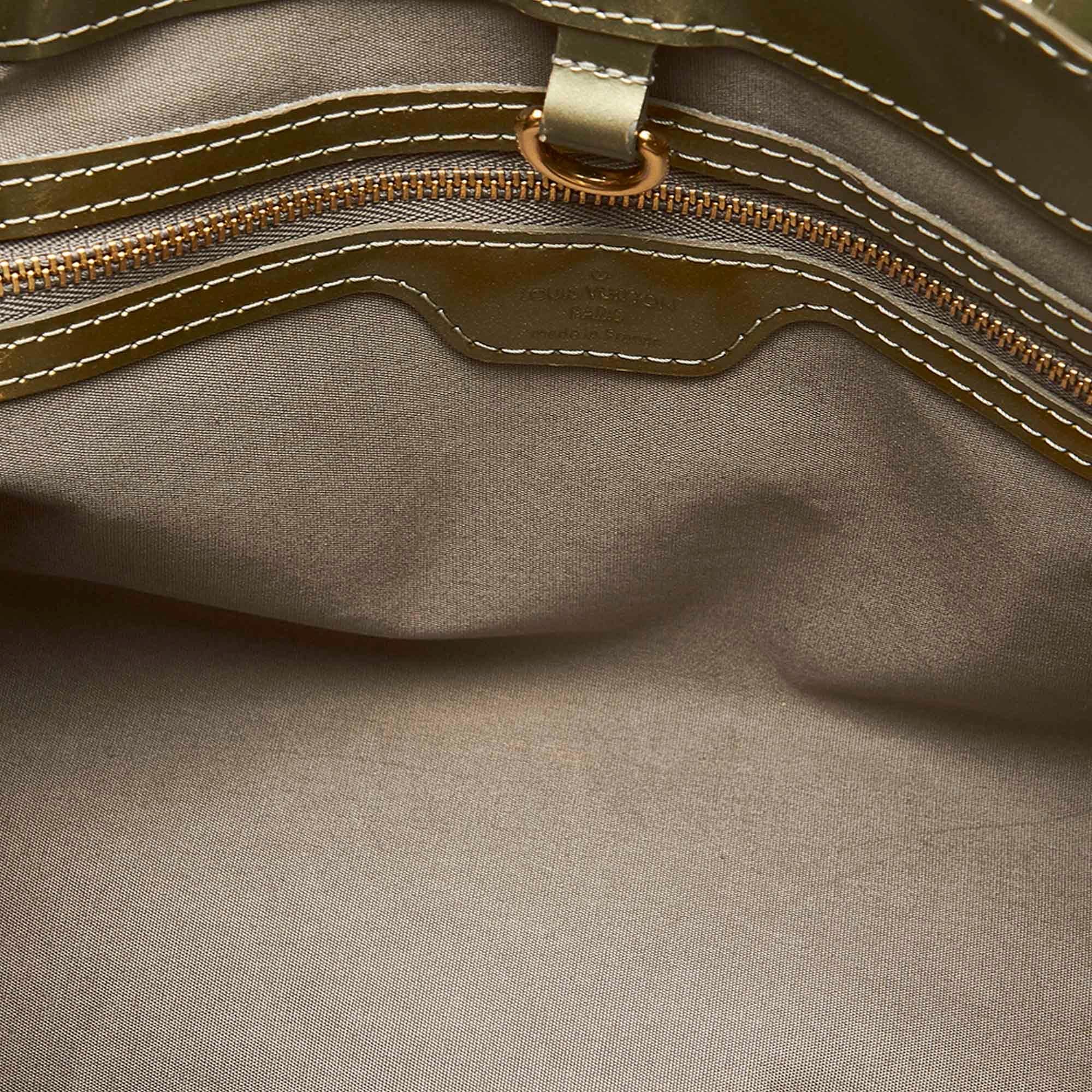 Louis Vuitton Vernis Wilshire PM (SHG-19952)