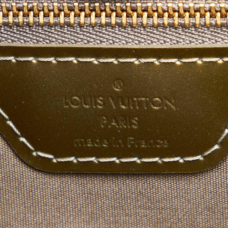 Louis Vuitton Vernis Wilshire PM (SHG-22572)