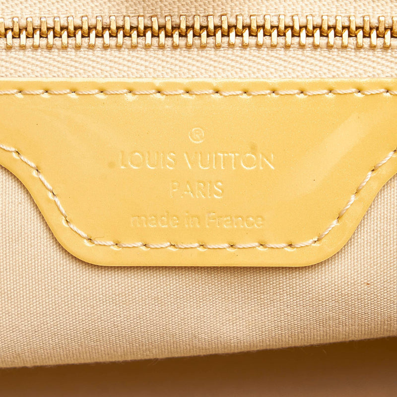 Louis Vuitton Vernis Wilshire PM (SHG-30956)