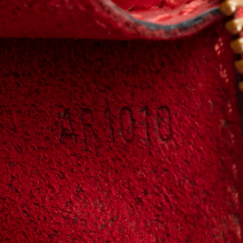 Louis Vuitton Vintage Epi Leather Pochette 21 Accessoires (SHF-17834)