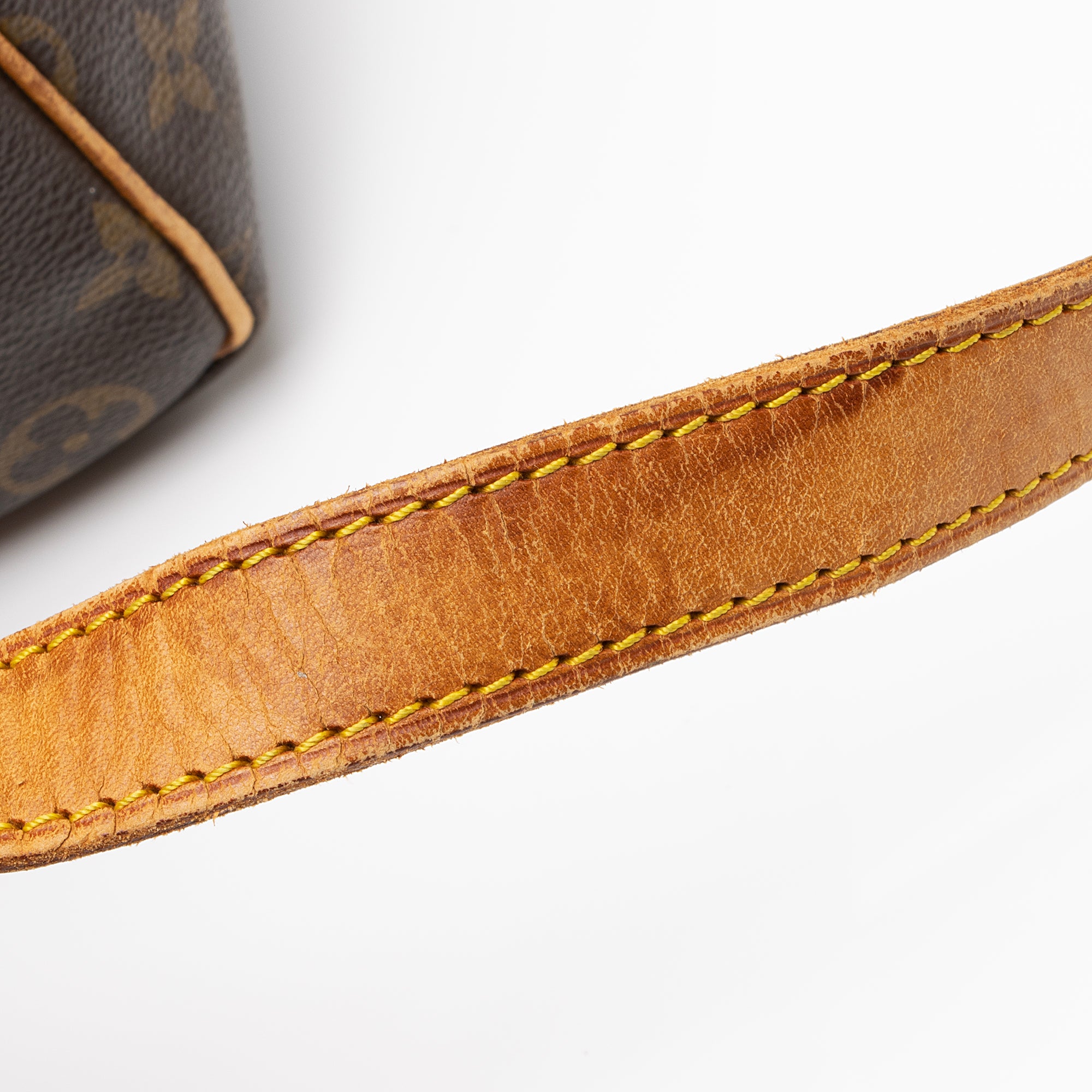 Louis Vuitton Vintage Monogram Canvas Keepall Bandouliere 45 Duffle Bag (SHF-23676)