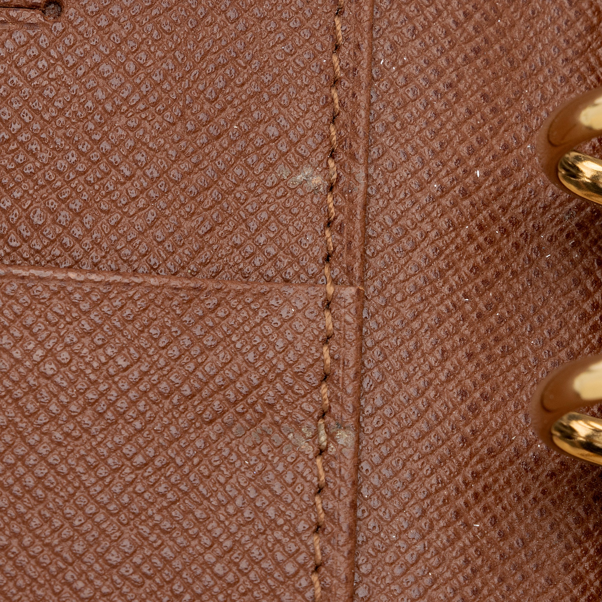 Louis Vuitton Vintage Monogram Canvas Medium Ring Agenda Cover (SHF-22929)