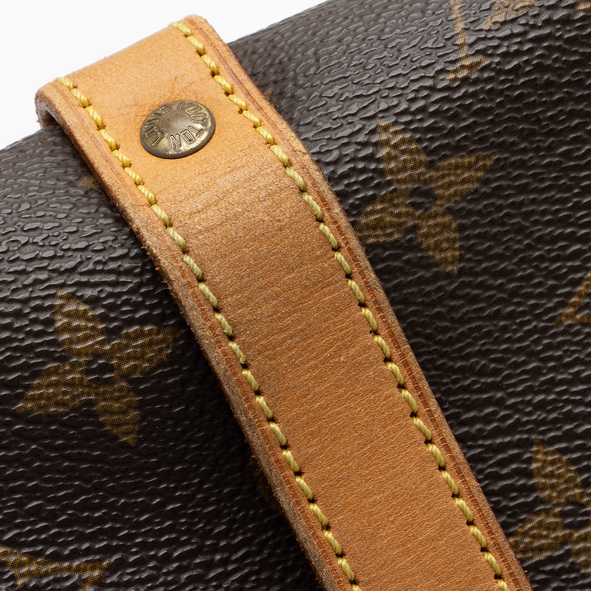 Louis Vuitton Vintage Monogram Canvas Saumur 30 Messenger Bag (SHF-F6ygbP)