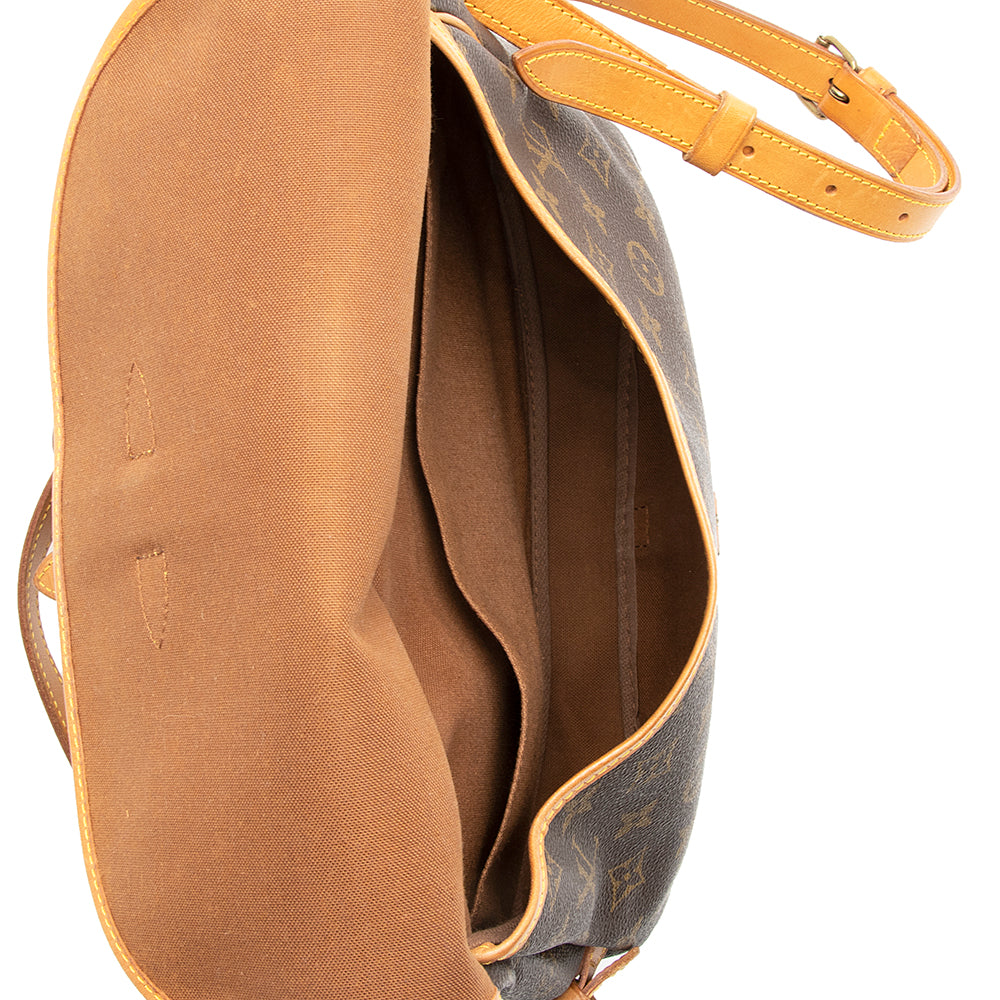 Louis Vuitton Vintage Monogram Canvas Saumur 30 Messenger Bag (SHF-F6ygbP)