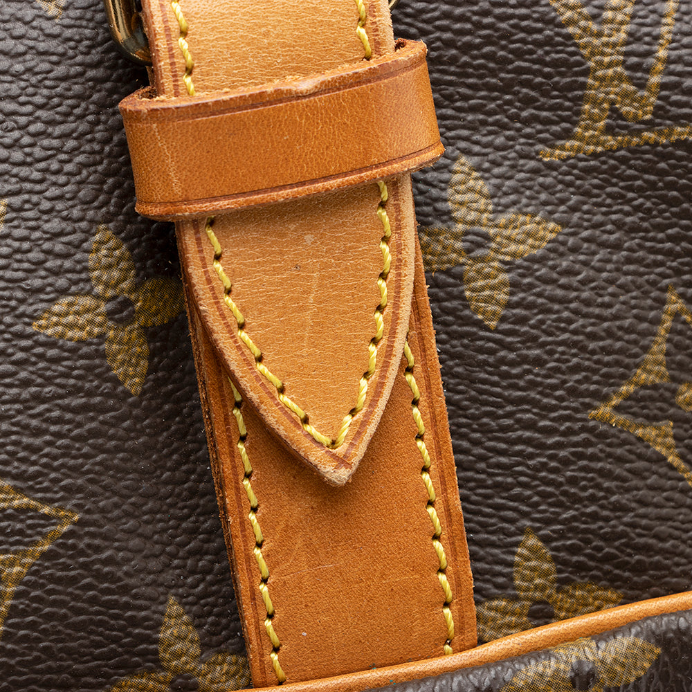 Louis Vuitton Vintage Monogram Canvas Saumur 35 Messenger Bag (SHF-186182)