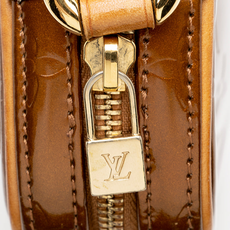 Louis Vuitton Vintage Monogram Vernis Christie MM Shoulder Bag (SHF-18299)
