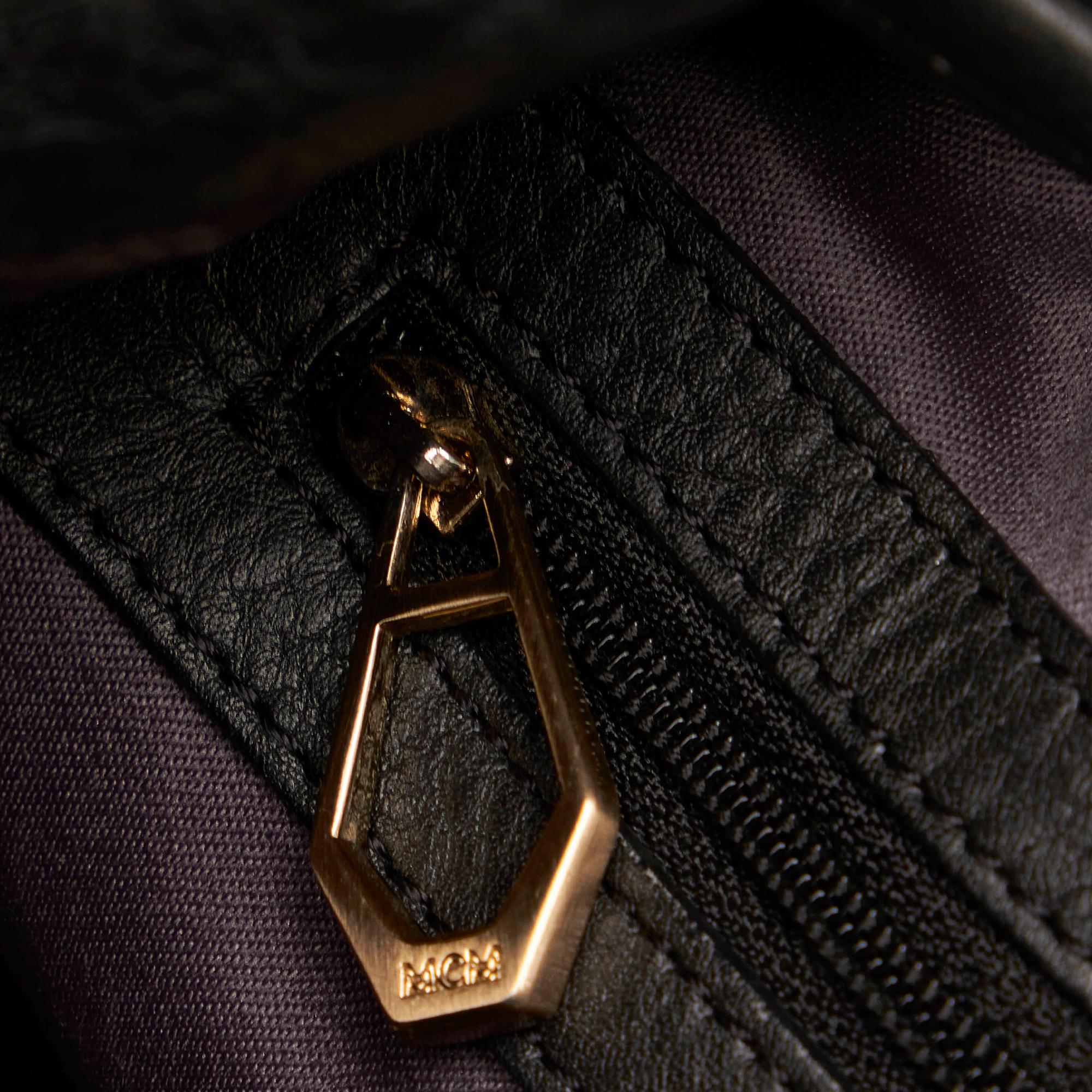 MCM Leather Drawstring Bucket Bag (SHG-29120)